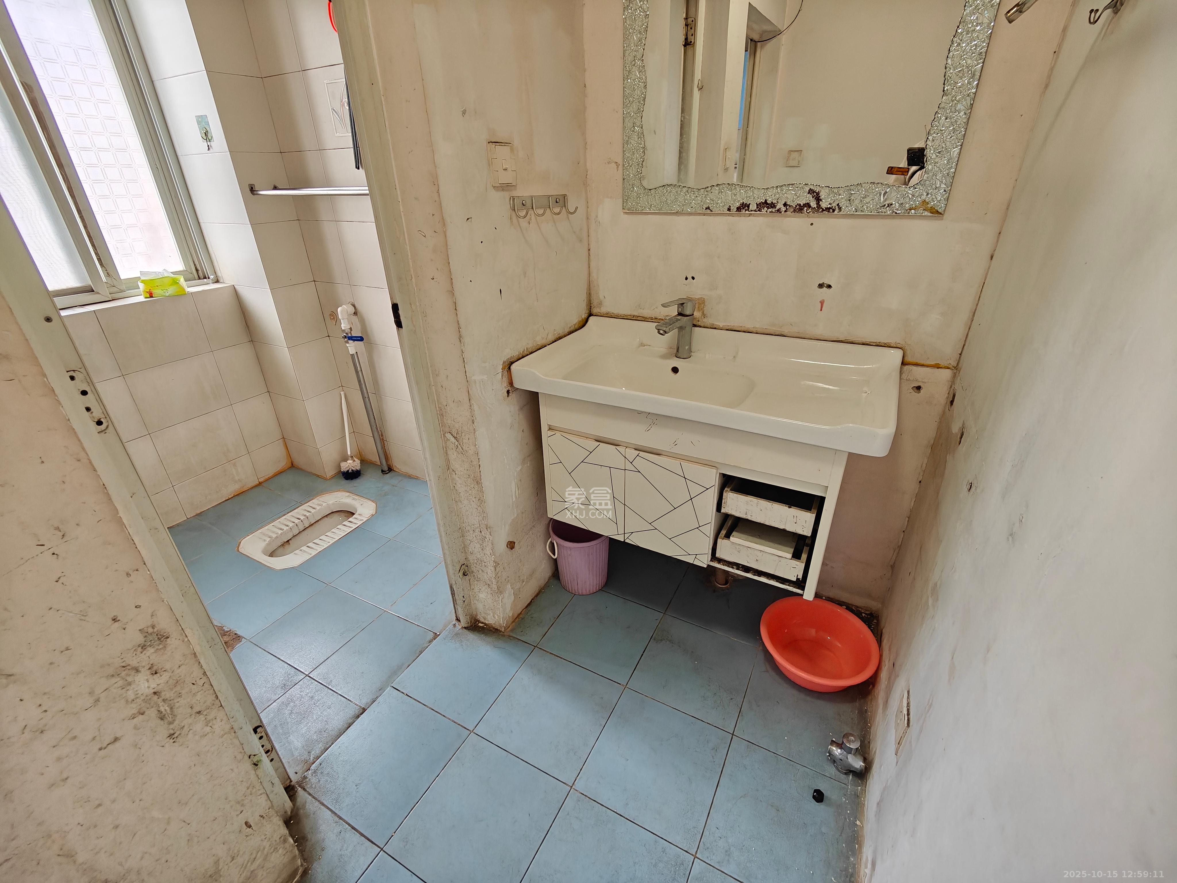 老灯泡厂宿舍（啤酒厂宿舍）  2室2厅1卫    1650.0元/月室内图