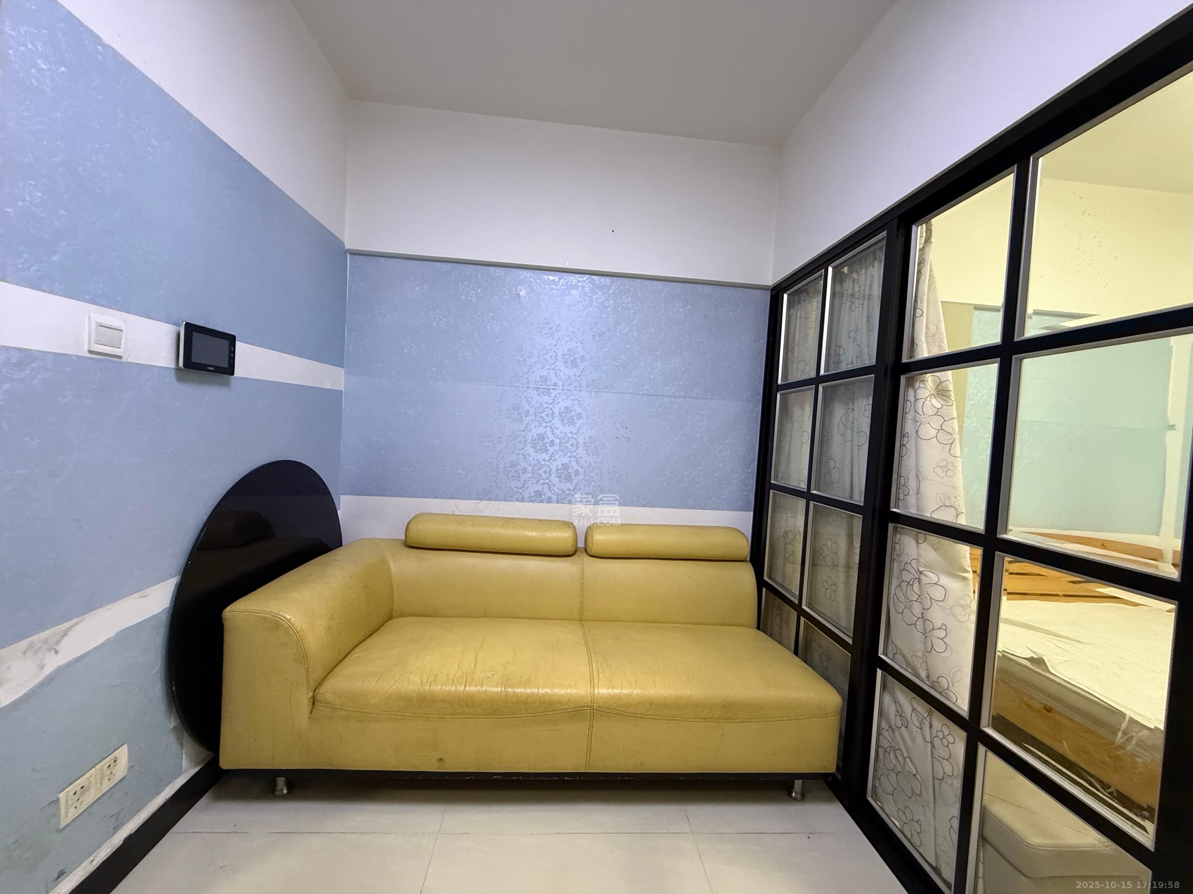 万博汇  2室1厅1卫    1700.0元/月室内图