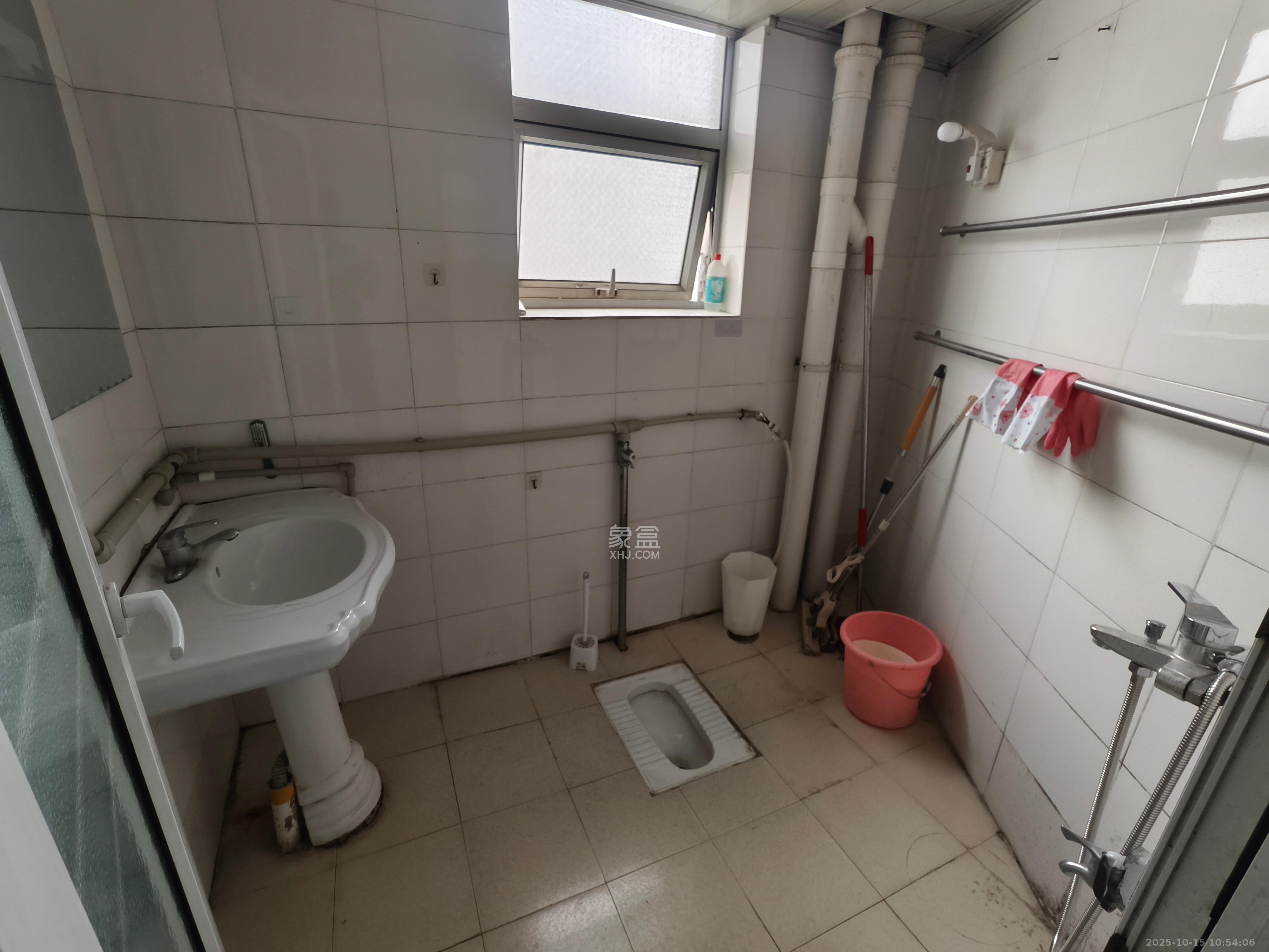 凯通国际城(凯通朝庭) 3室1厅1卫 2200.0元/月 凯通国际城(凯通朝庭) 3室1厅1卫 2200.0元/月室内图