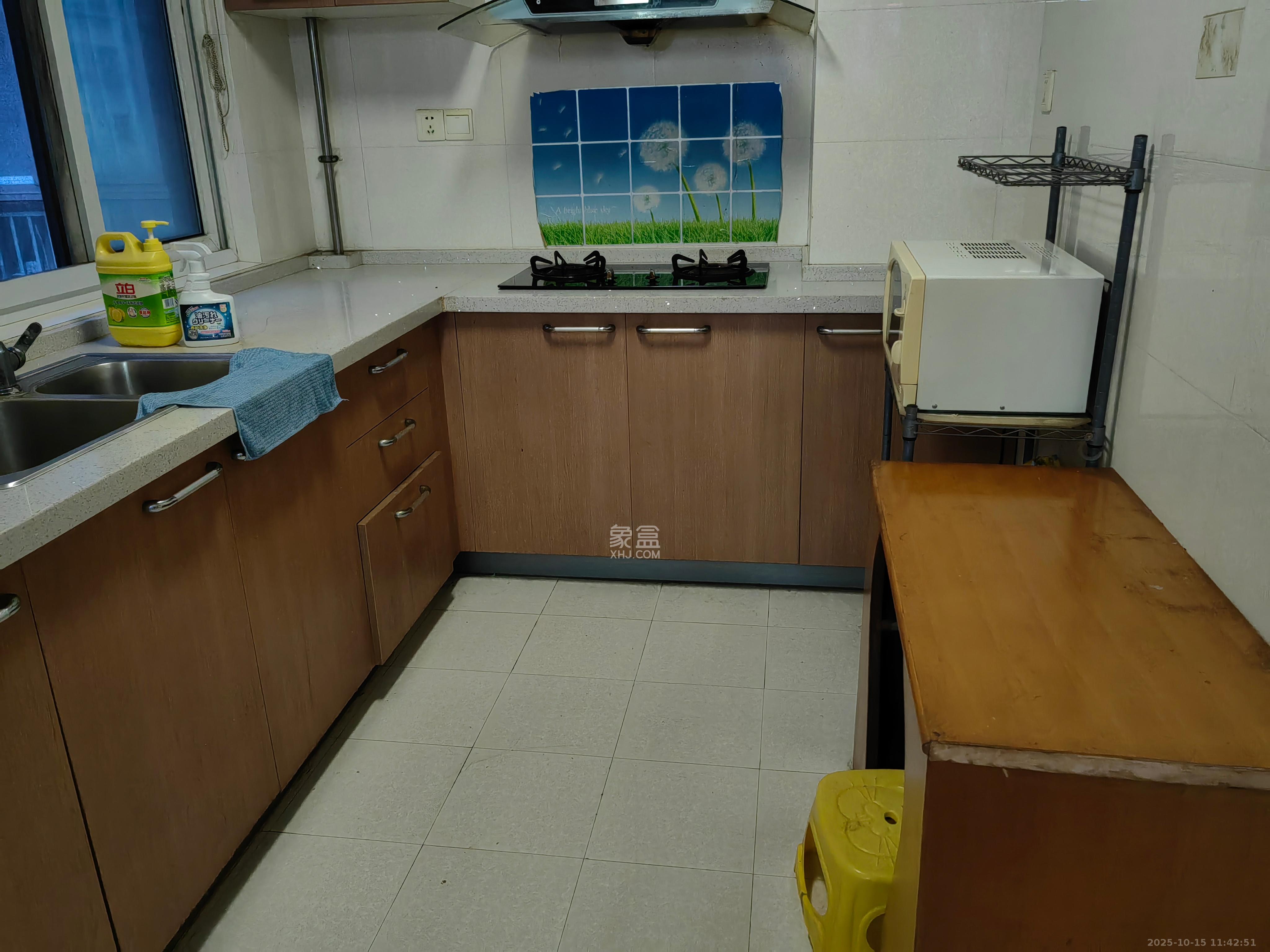 银港水晶城  2室2厅1卫    2300.0元/月室内图