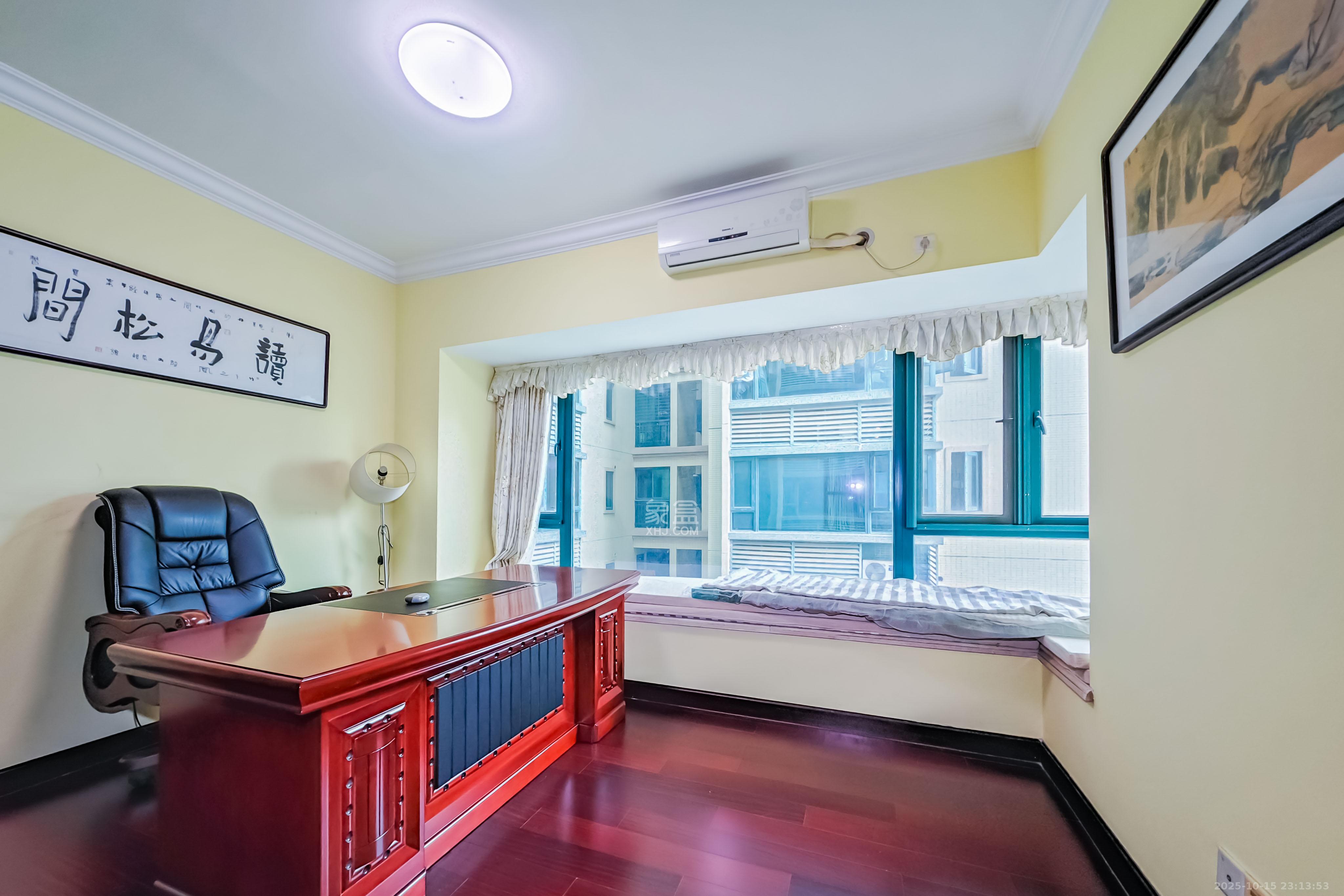 恒大绿洲  3室2厅2卫    102.0万卧室