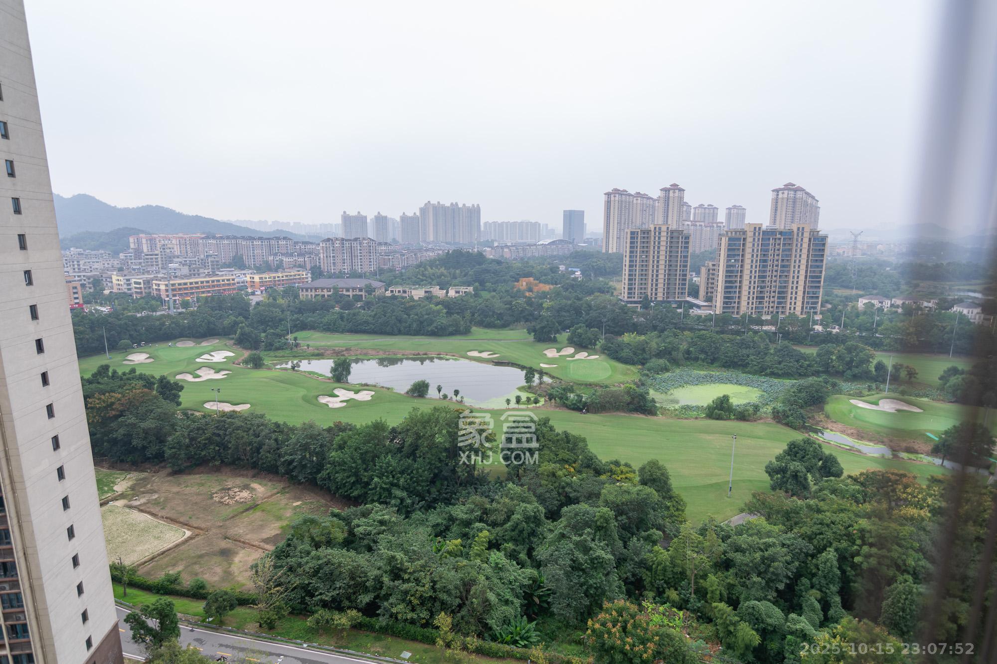 碧桂园高尔夫花园  4室2厅2卫    120.0万其他