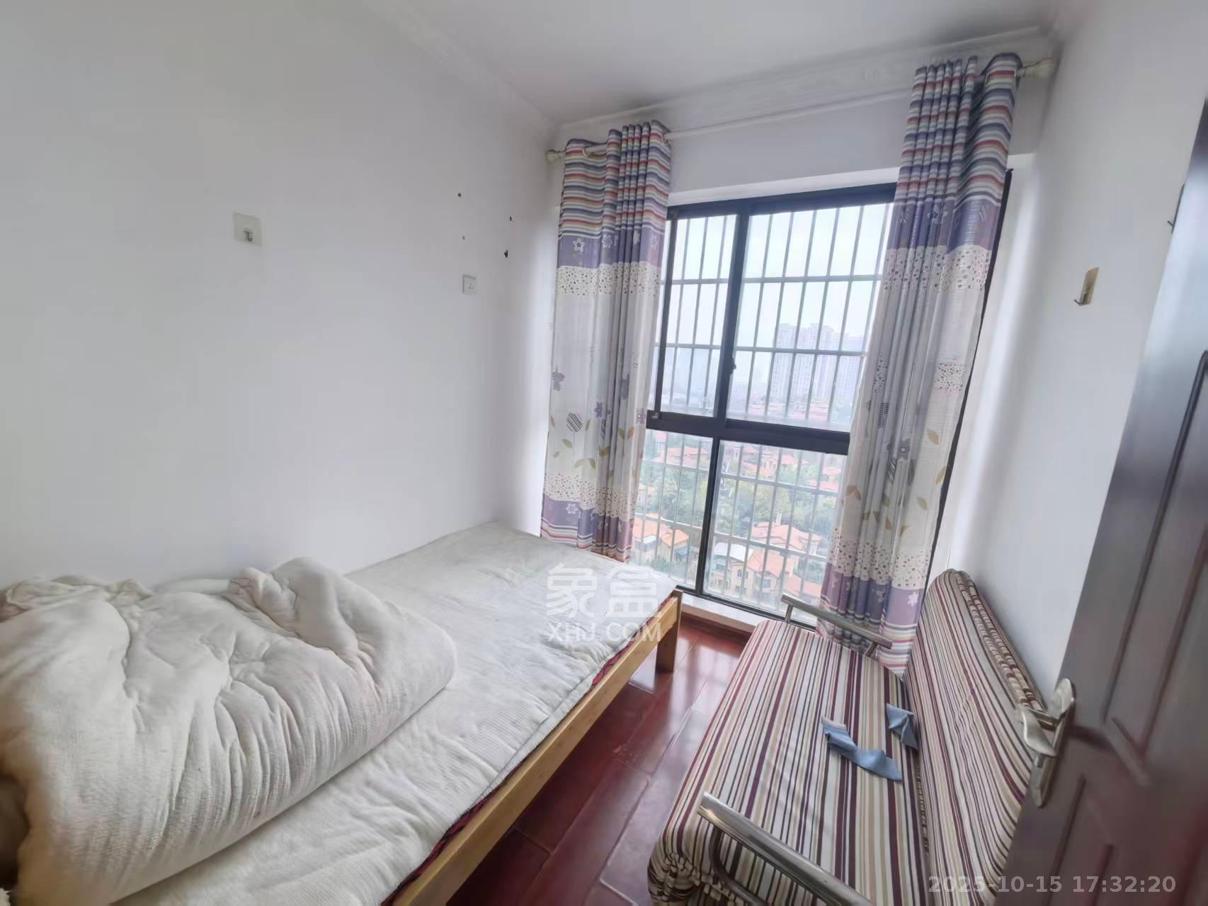 四季星城  3室2厅1卫    1400.0元/月室内图