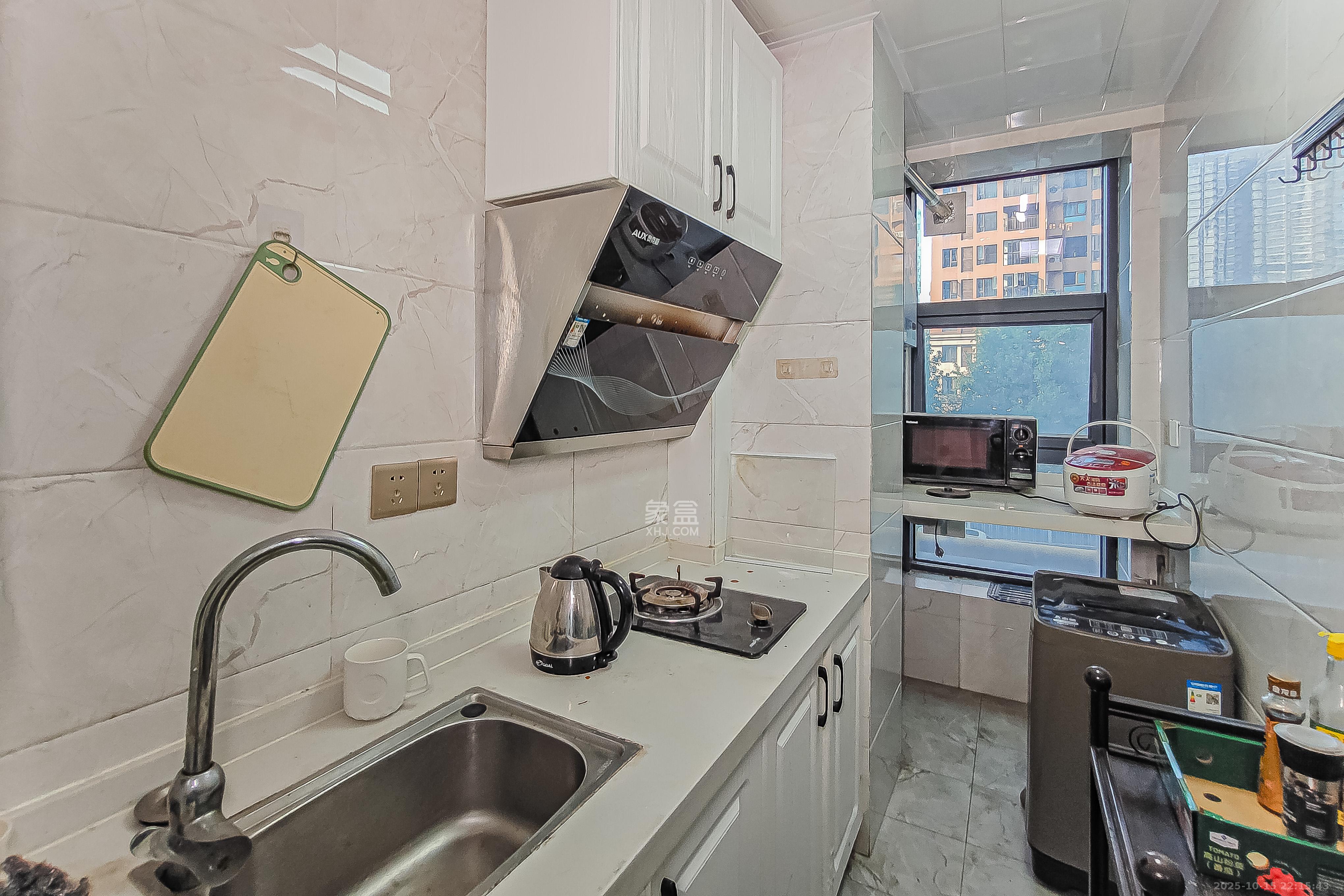 第六都(陆都小区) 1室1厅1卫 40.0万 第六都(陆都小区) 1室1厅1卫 40.0万厨房