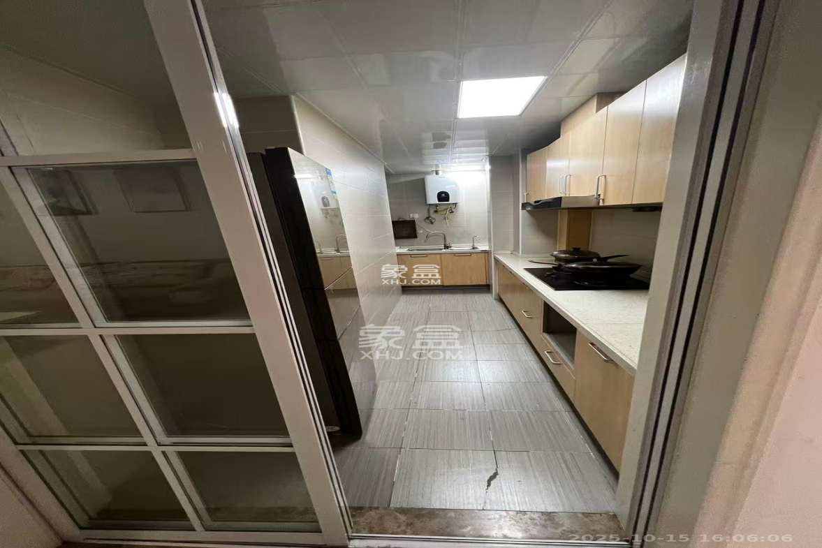 山语城三期 2室2厅1卫 1700.0元/月 山语城三期 2室2厅1卫 1700.0元/月室内图