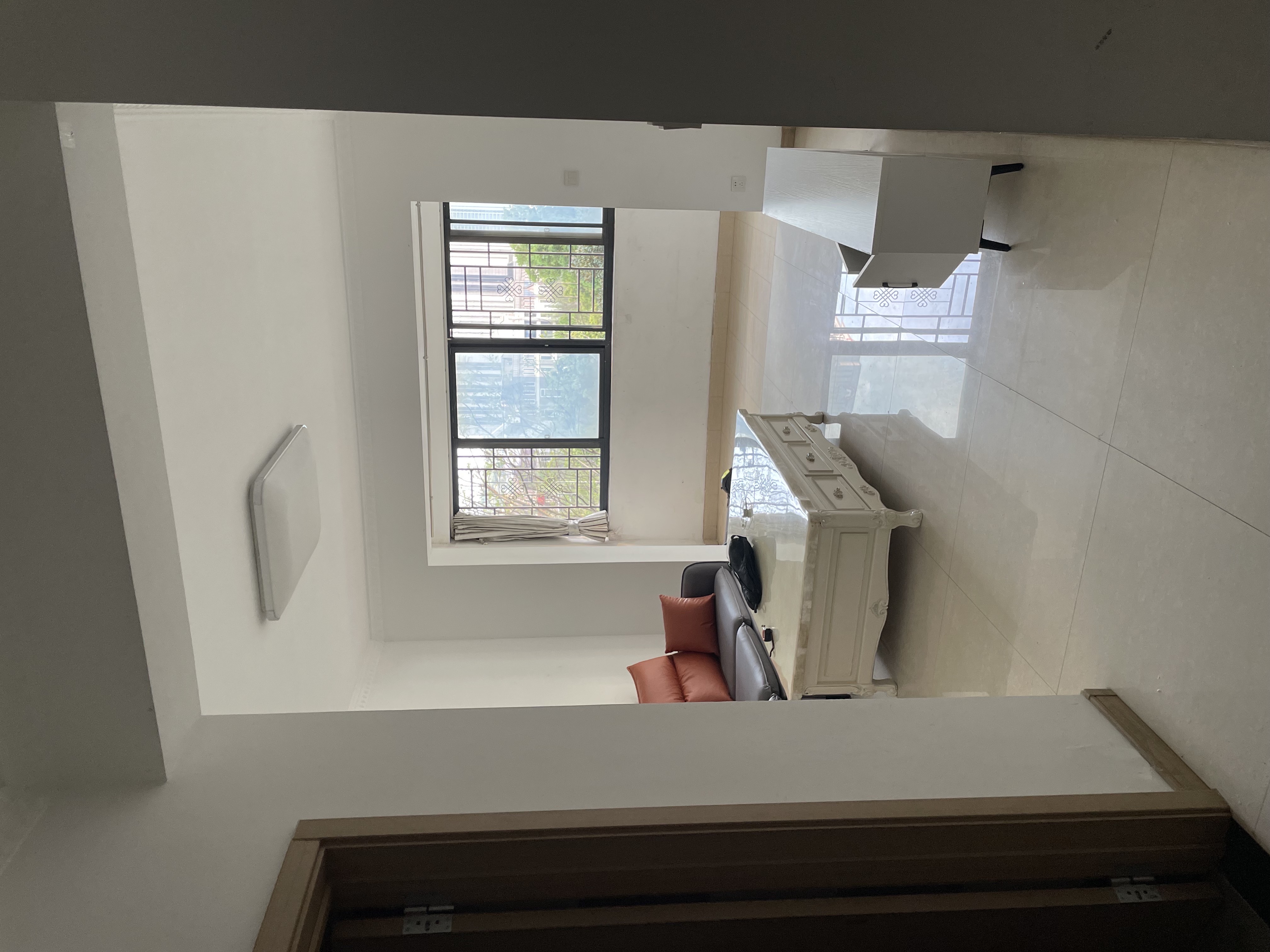 五矿万境水岸一期（万境水岸嘉苑）  1室2厅1卫    2000.0元/月户型图