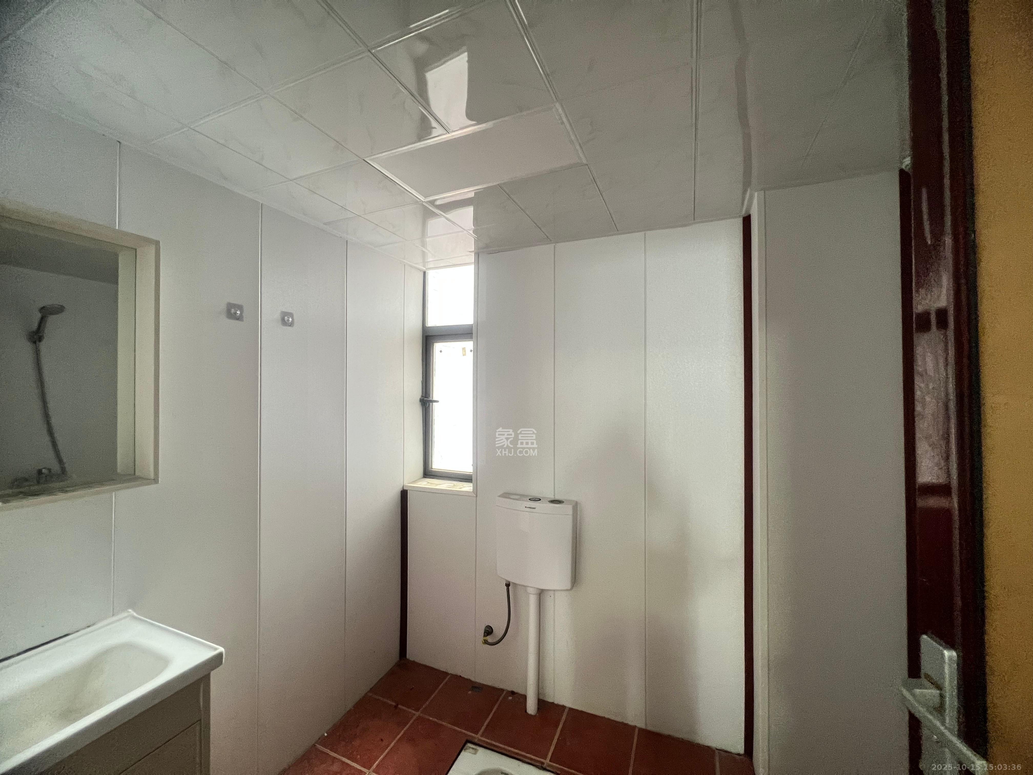 长永佳苑  3室2厅2卫    2000.0元/月室内图