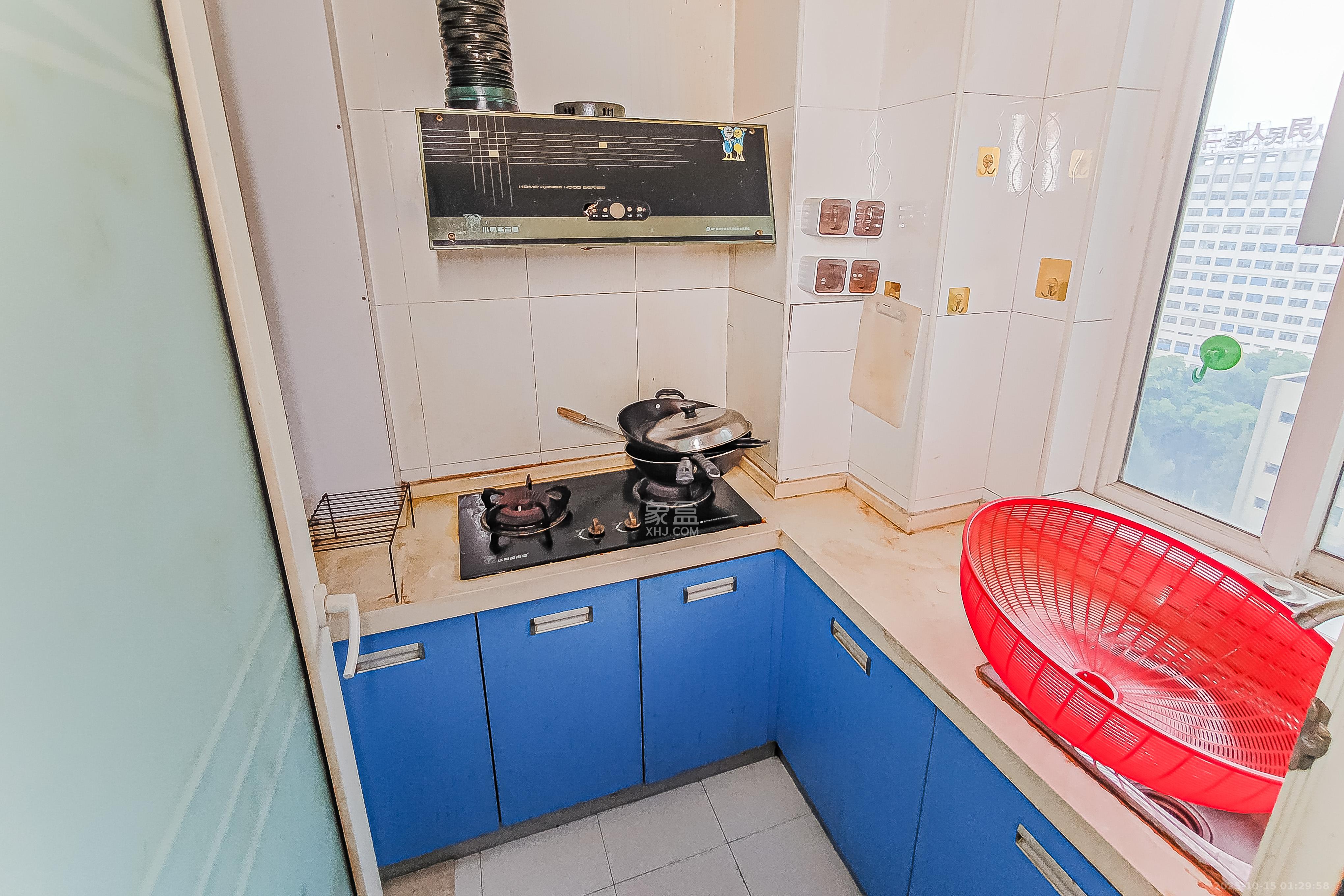 新芙蓉之都  1室1厅1卫    43.0万厨房