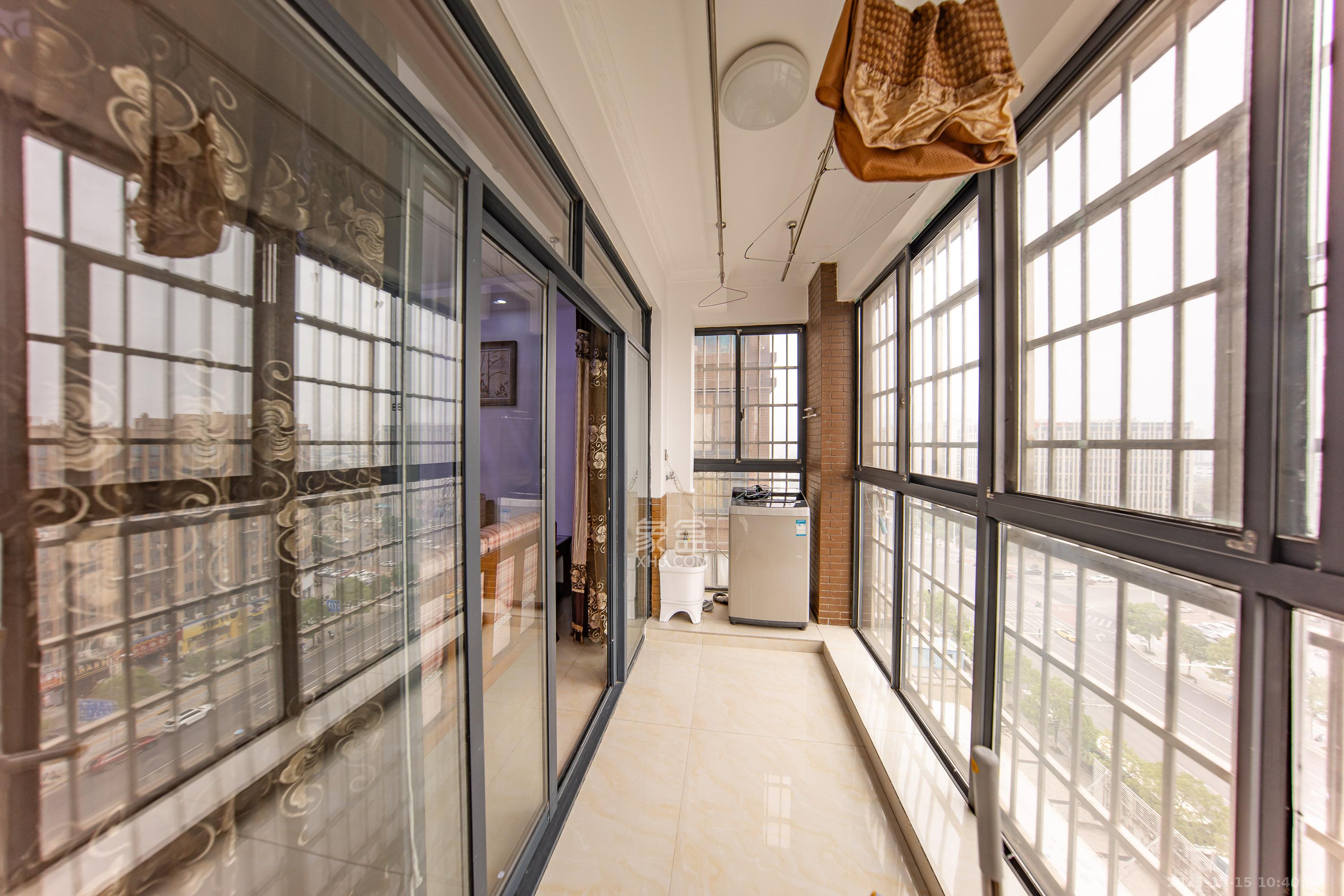 湘桥佳苑  3室2厅2卫    2300.0元/月室内图