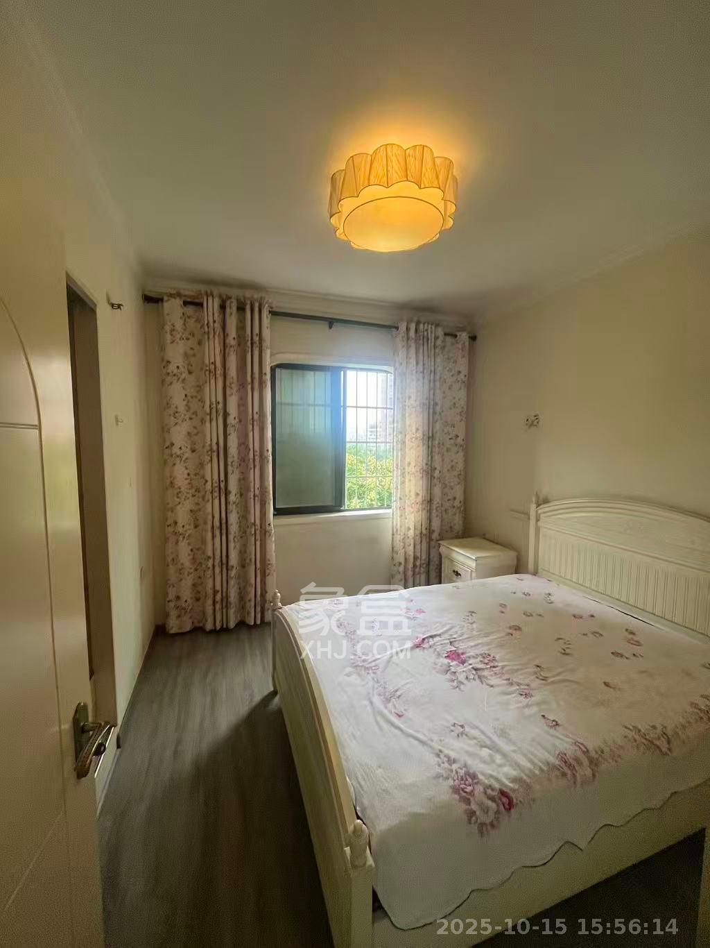 满庭芳小区  2室1厅1卫    2000.0元/月室内图