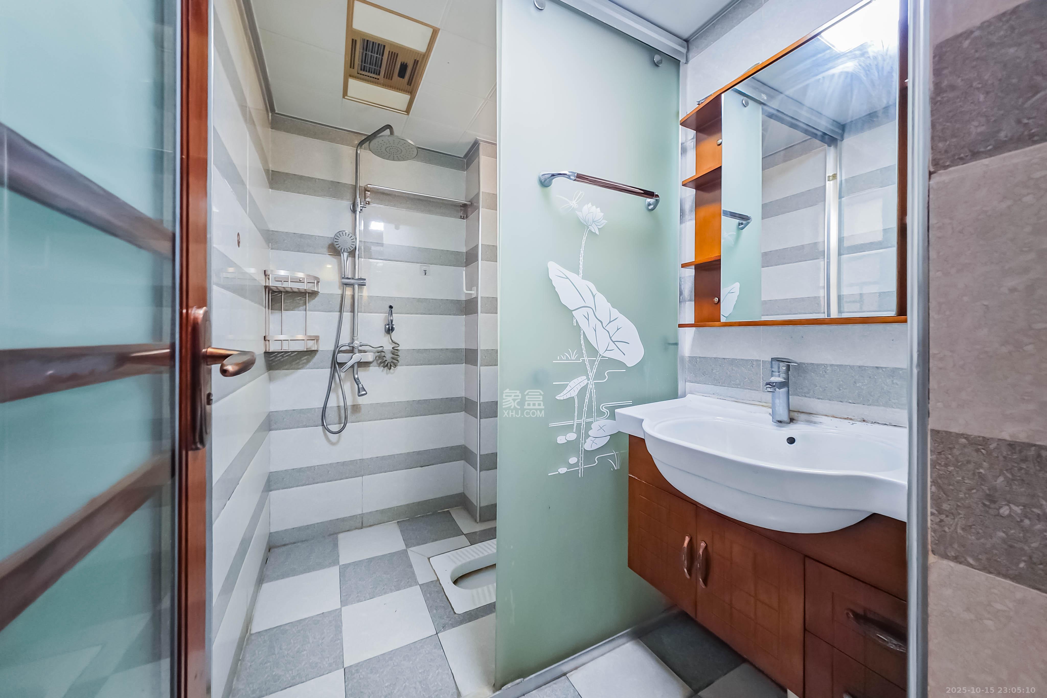 香樟兰亭（朗峰苑）  3室2厅1卫    91.5万卫生间