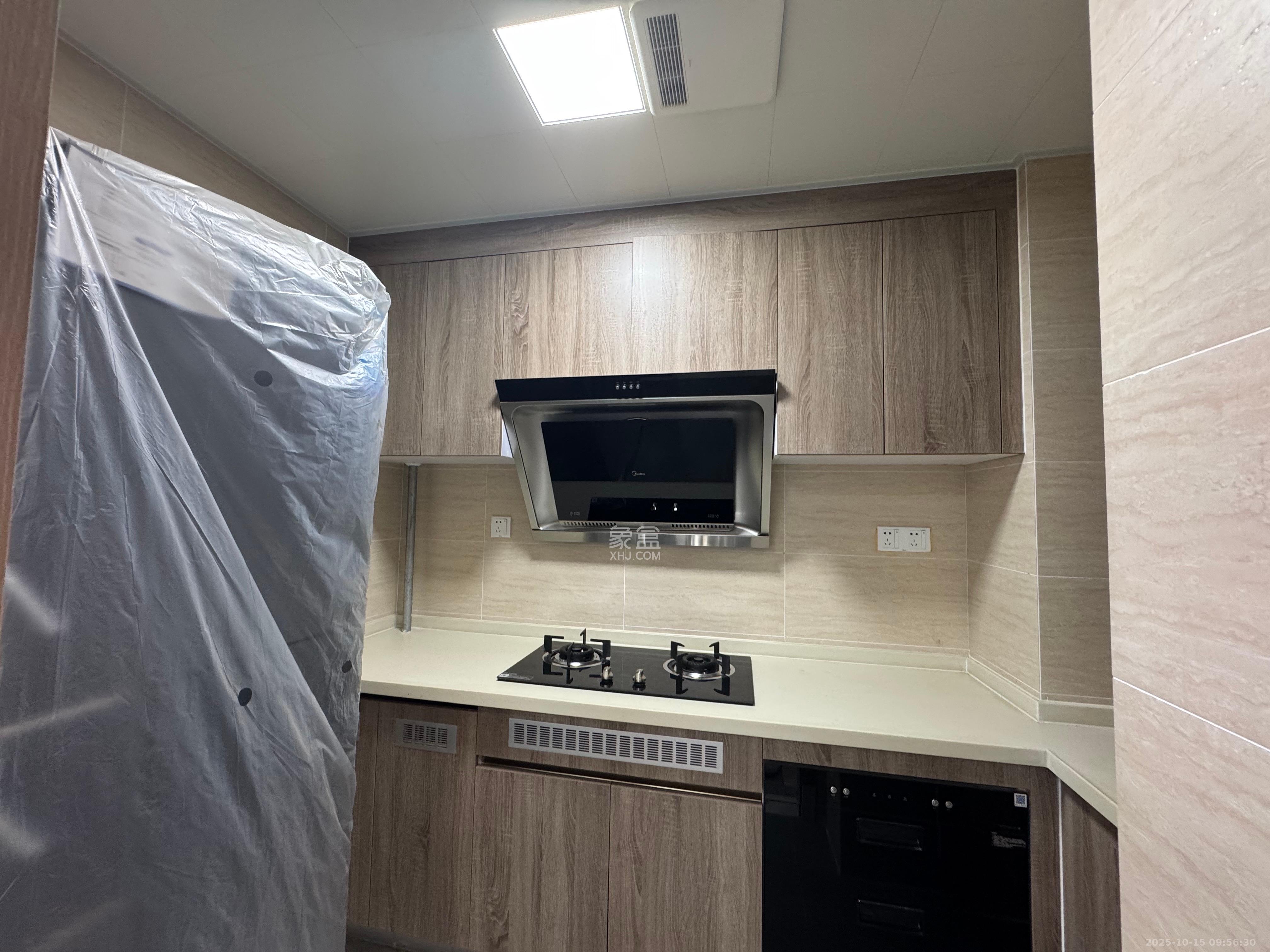 美的翰城 3室2厅1卫 2000.0元/月 美的翰城 3室2厅1卫 2000.0元/月室内图