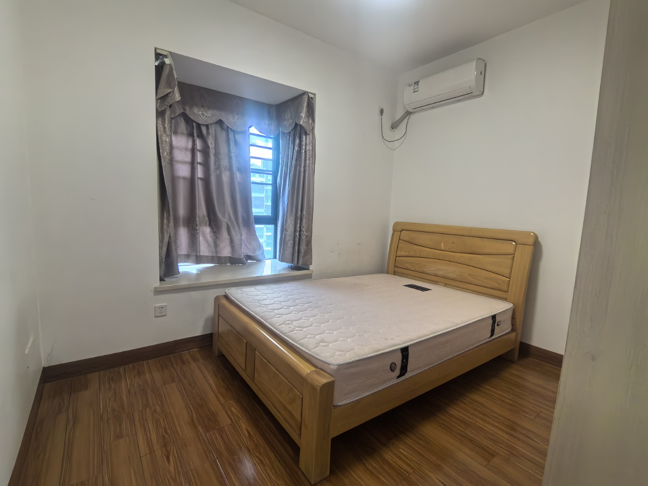 蓝城印象  3室2厅1卫    3500.0元/月 蓝城印象  3室2厅1卫    3500.0元/月室内图