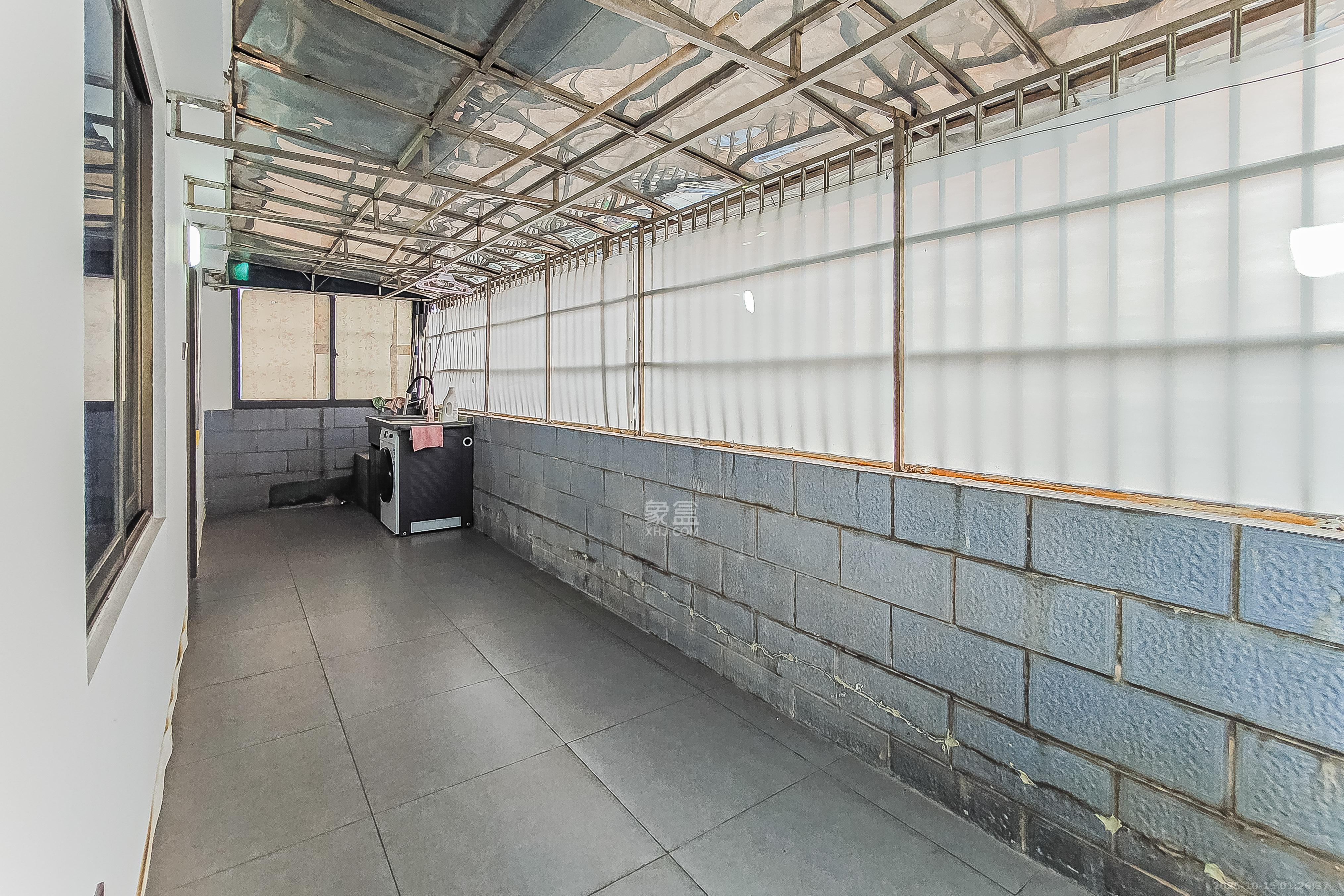 工商所宿舍（上碧湘街30号）  2室2厅2卫    108.0万阳台