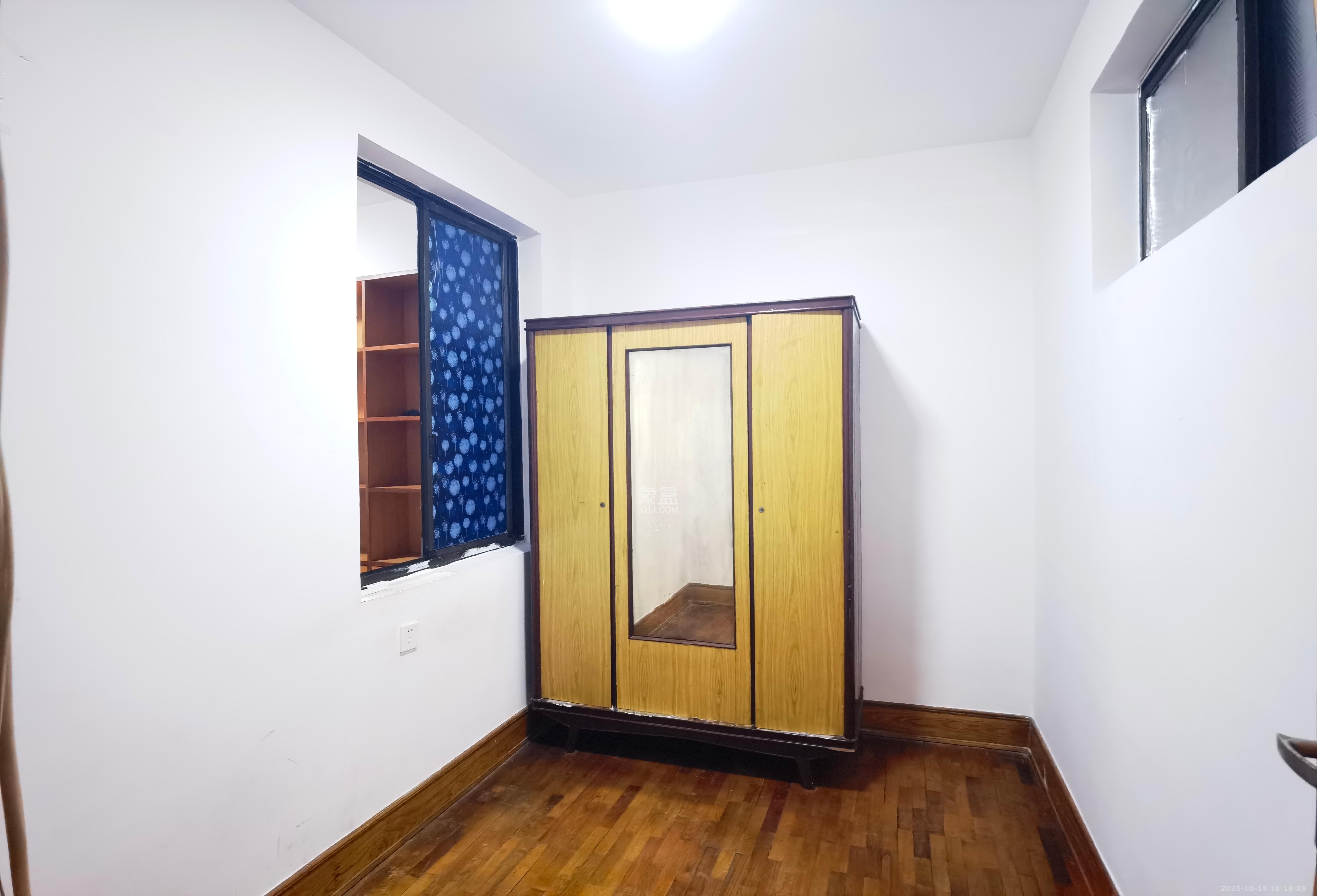 中国水电八局宿舍  3室2厅1卫    2100.0元/月 中国水电八局宿舍  3室2厅1卫    2100.0元/月室内图