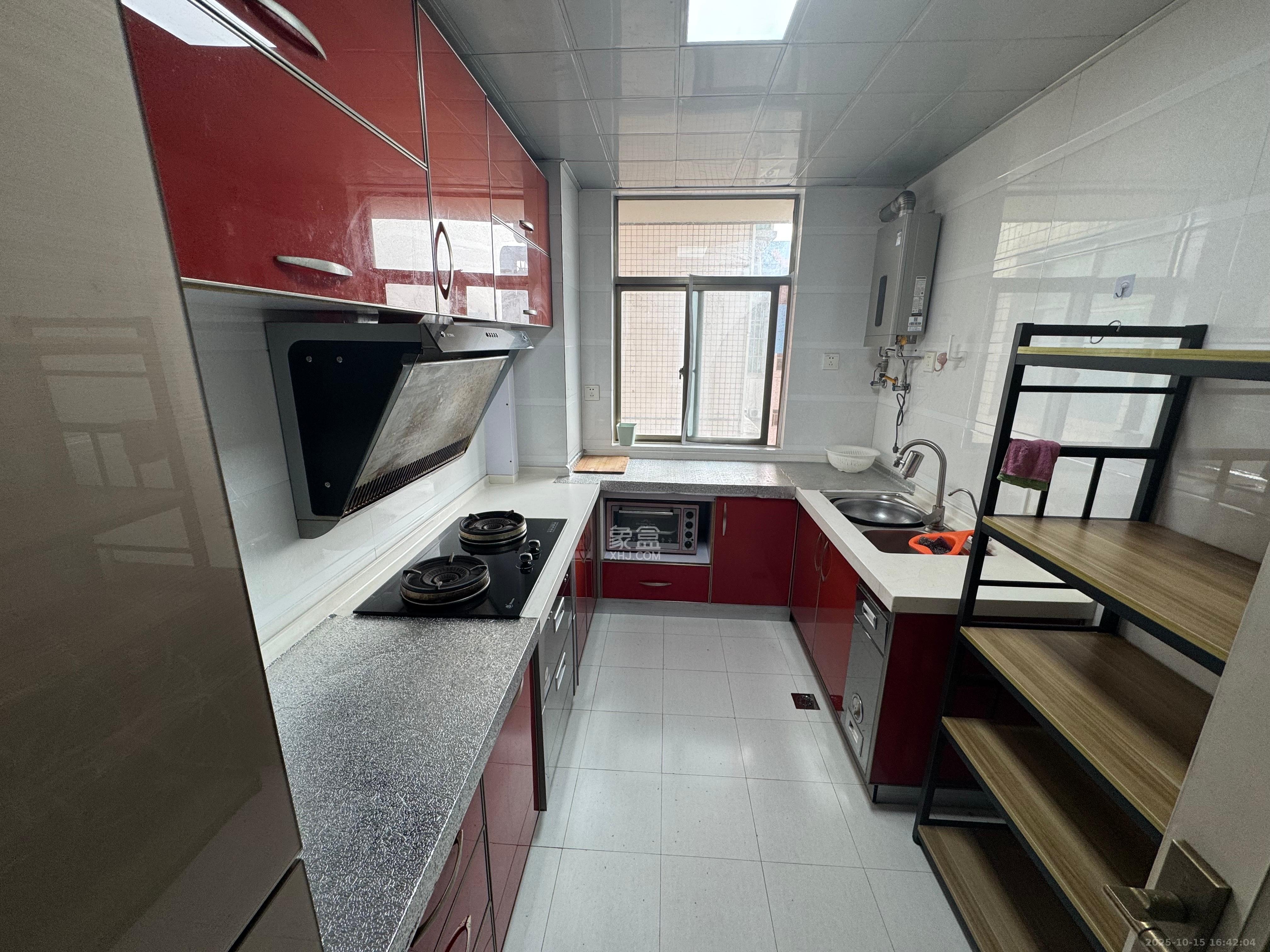 王府井公寓(福源公寓)  3室2厅2卫    4500.0元/月 王府井公寓(福源公寓)  3室2厅2卫    4500.0元/月室内图