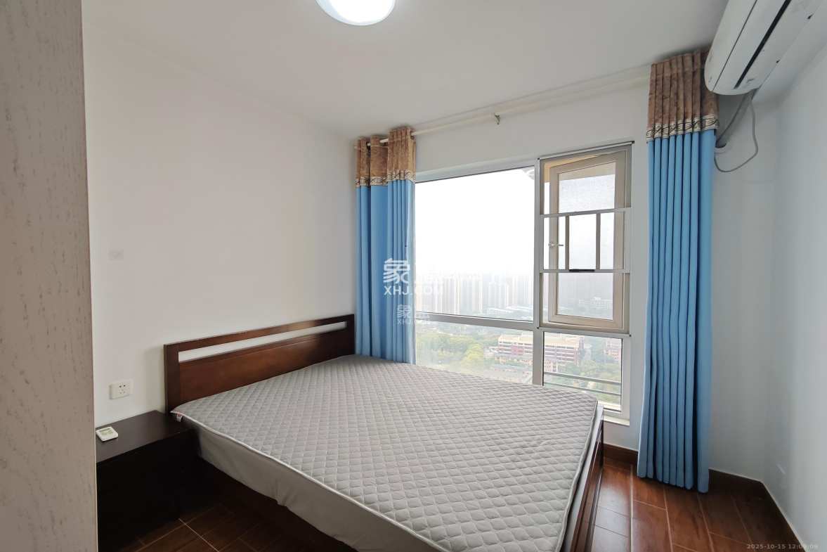 蓝光幸福满庭 2室2厅1卫 2180.0元/月 蓝光幸福满庭 2室2厅1卫 2180.0元/月室内图