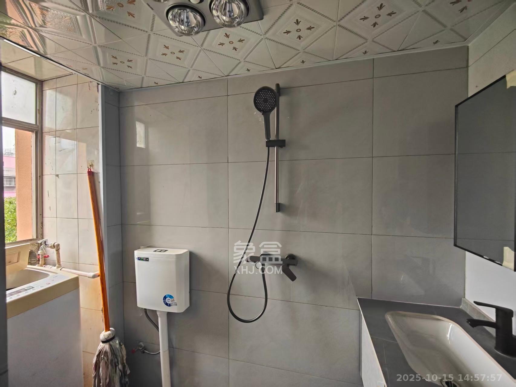 火星一片  2室1厅1卫    1200.0元/月室内图