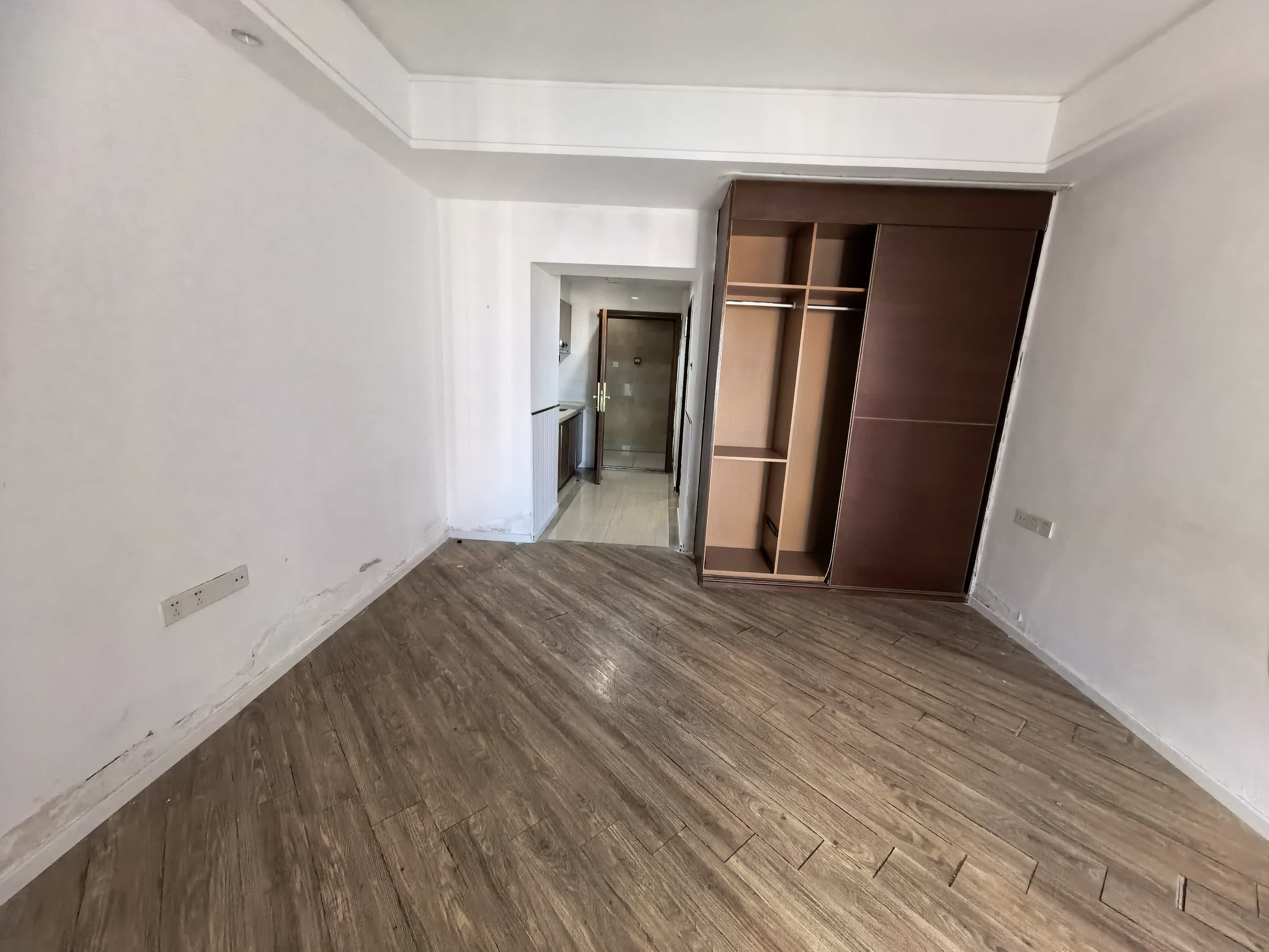 望海国际广场 1室1厅1卫 1400.0元/月 望海国际广场 1室1厅1卫 1400.0元/月室内图