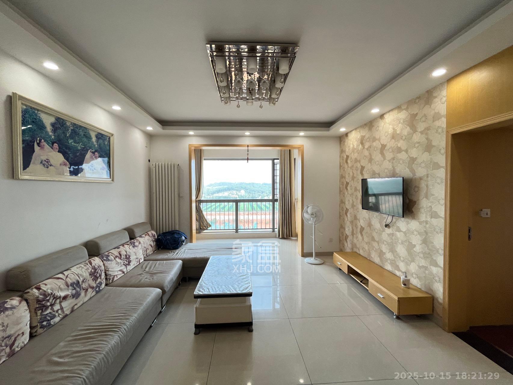 怡海星城  3室1厅1卫    1500.0元/月 怡海星城  3室1厅1卫    1500.0元/月