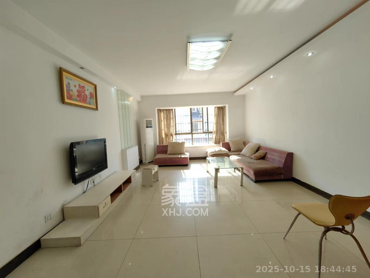 莲湖汽配城  3室3厅3卫    2000.0元/月 莲湖汽配城  3室3厅3卫    2000.0元/月室内图