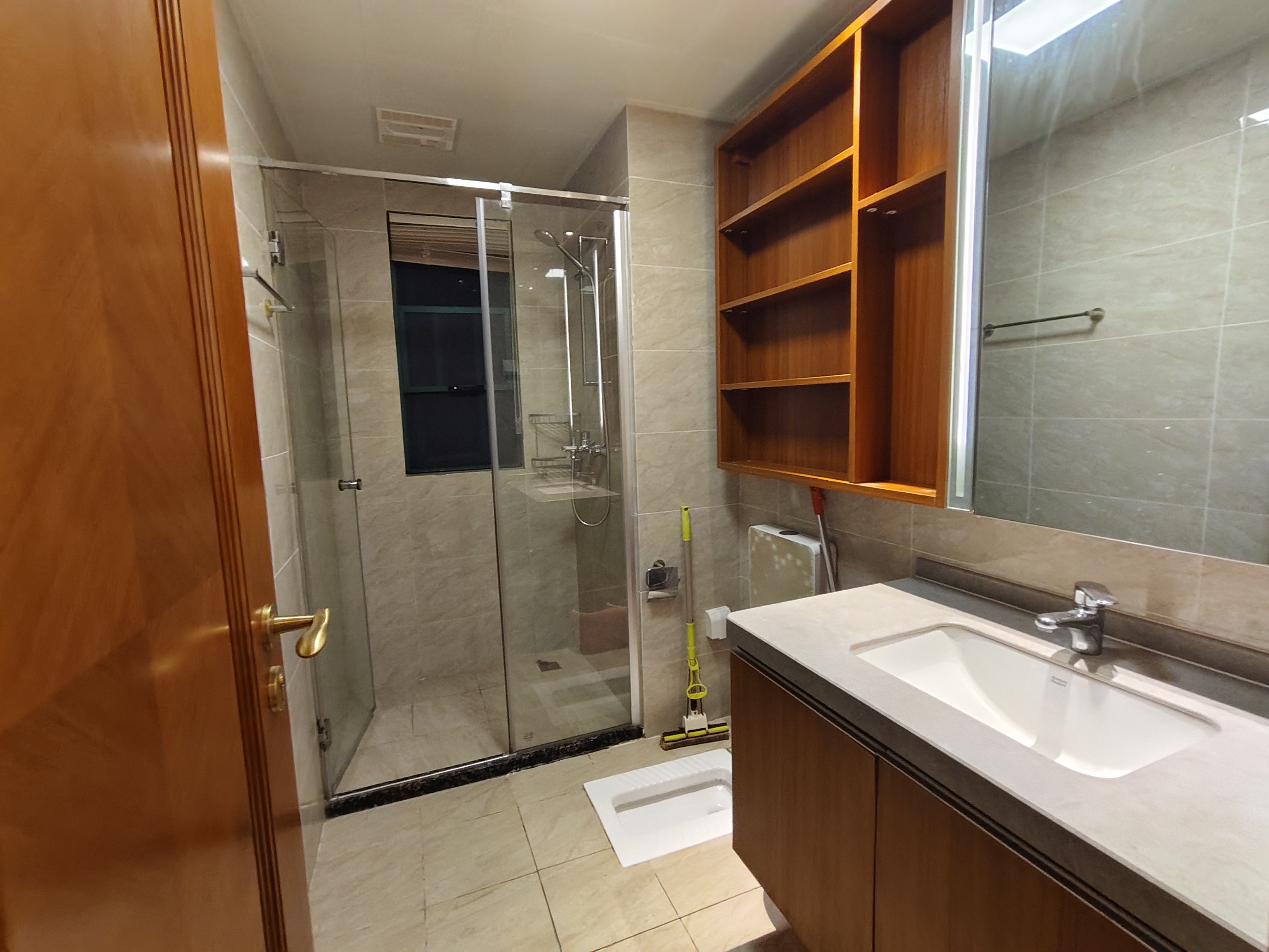 恒大绿洲 3室2厅2卫 1800.0元/月 恒大绿洲 3室2厅2卫 1800.0元/月室内图