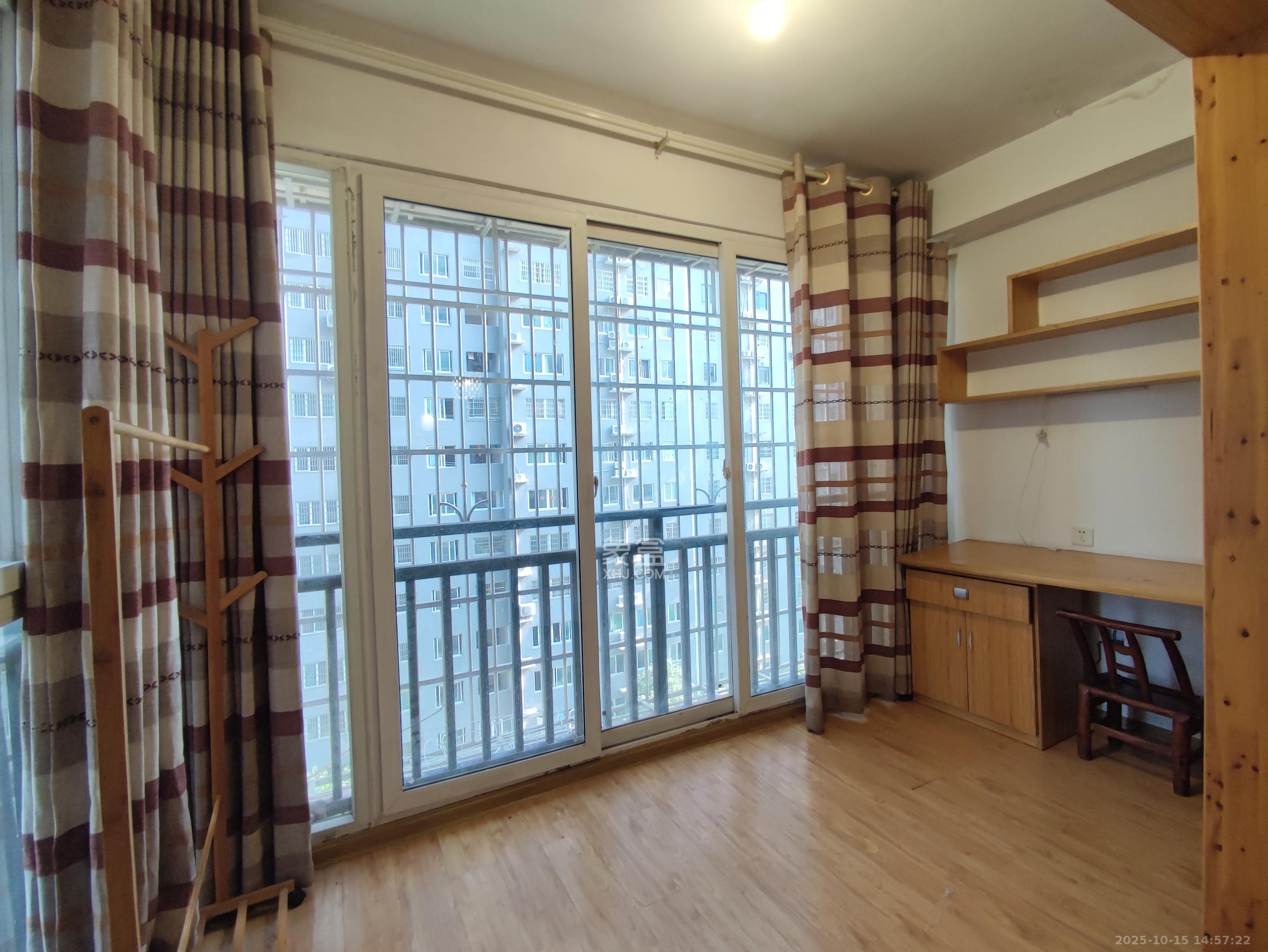 佳美星城  2室1厅1卫    1600.0元/月室内图