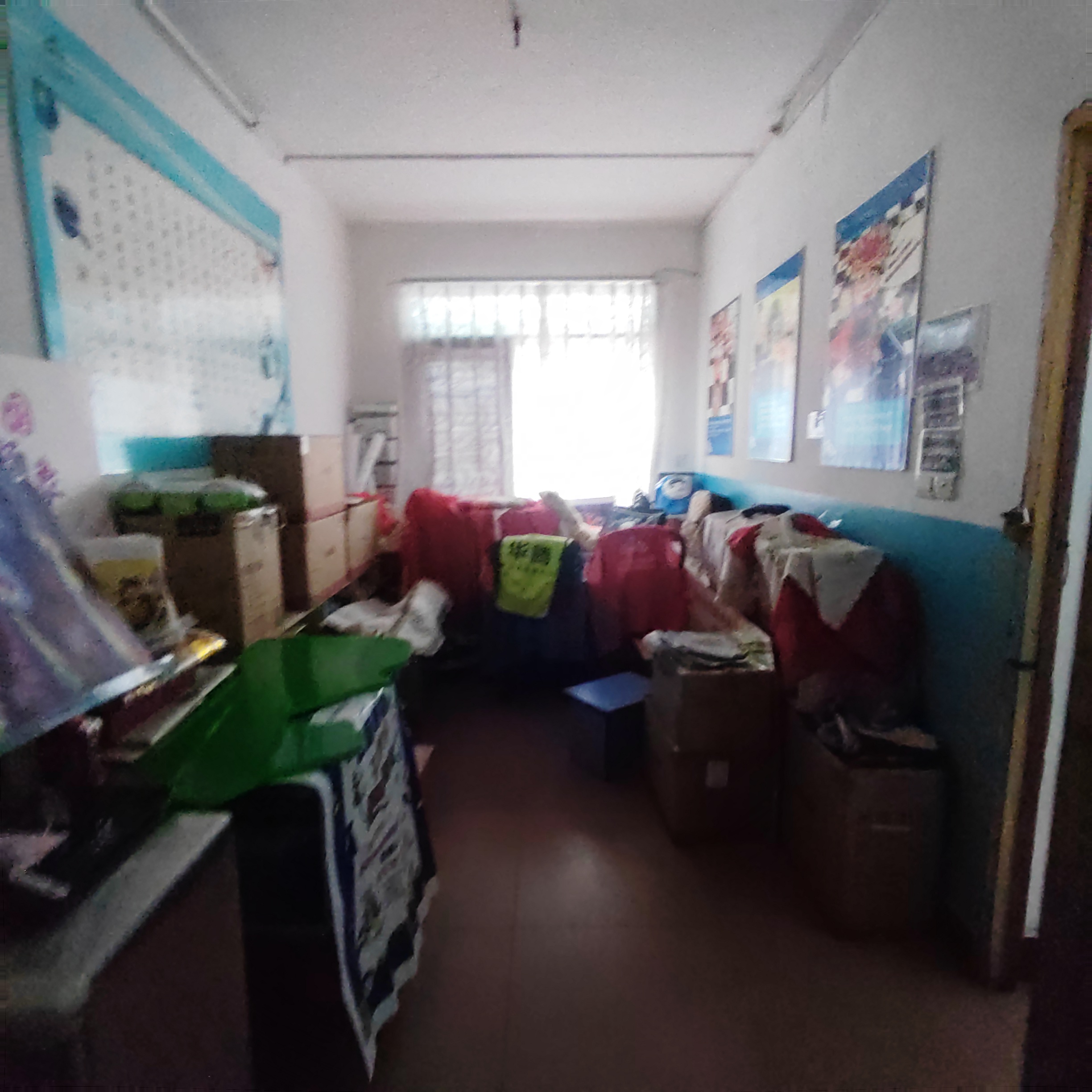 娄底第三完全小学家属楼  1室0厅0卫    1580.0元/月室内图