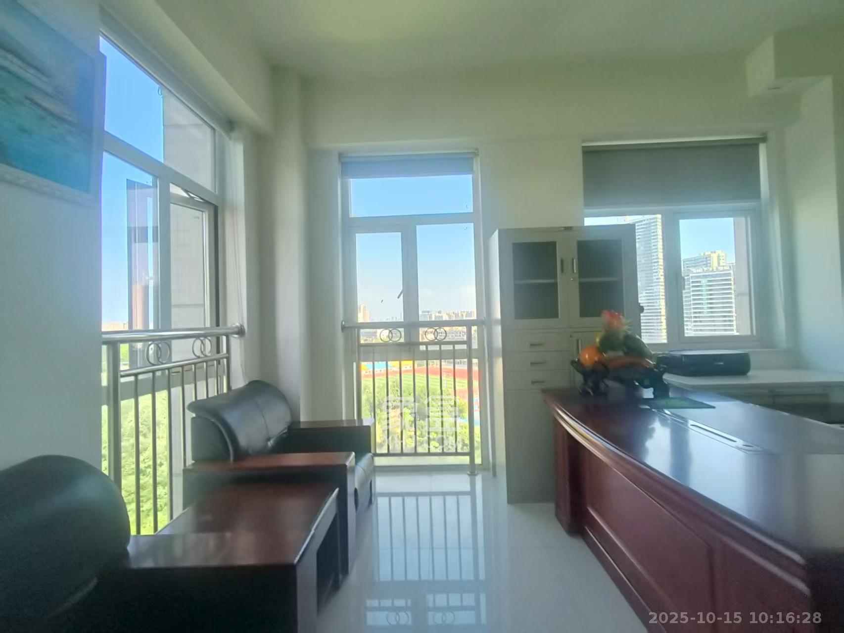 公园道  1室1厅1卫    1500.0元/月室内图