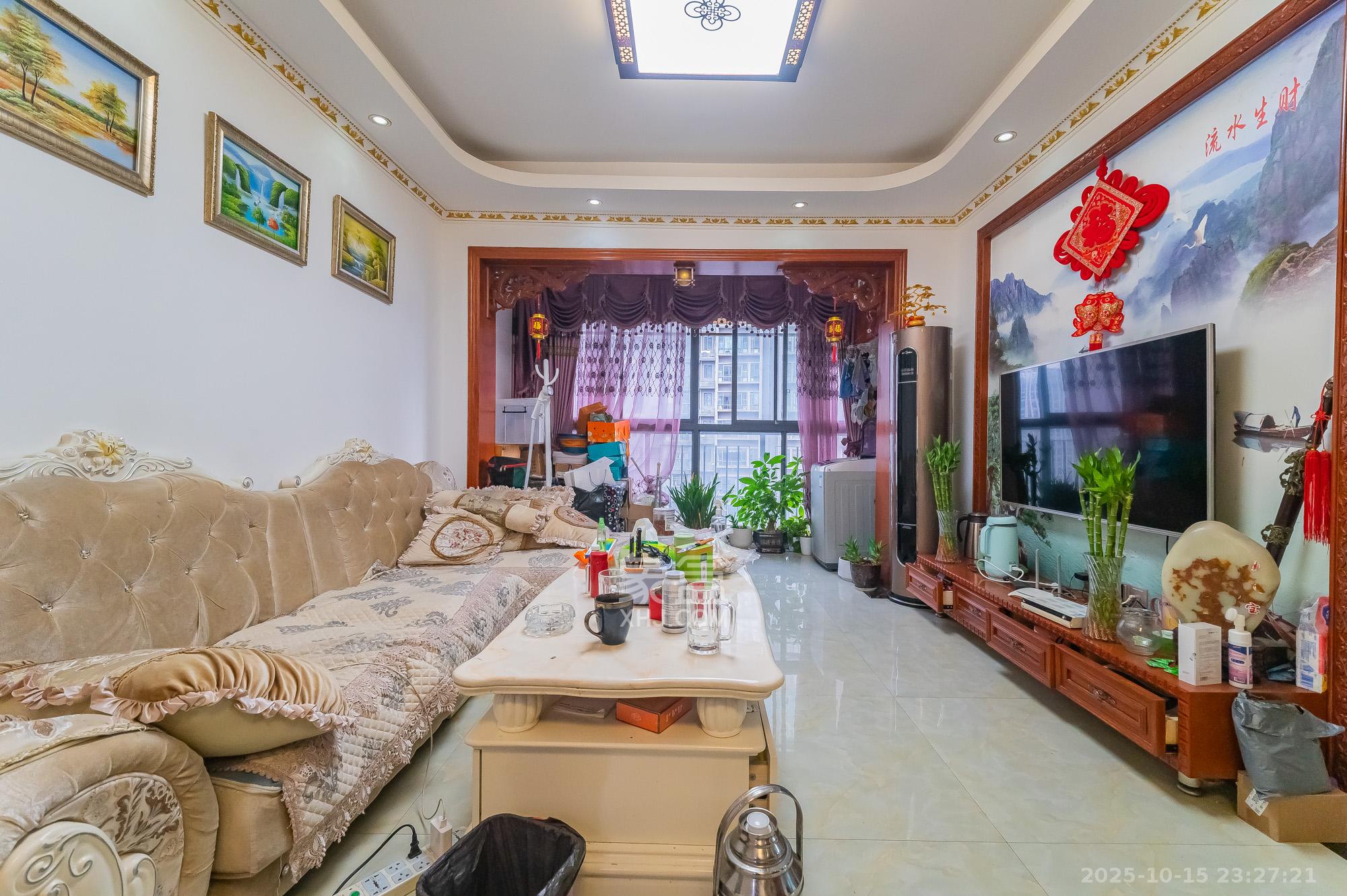 恒基凯旋门一二期  3室2厅1卫    74.0万