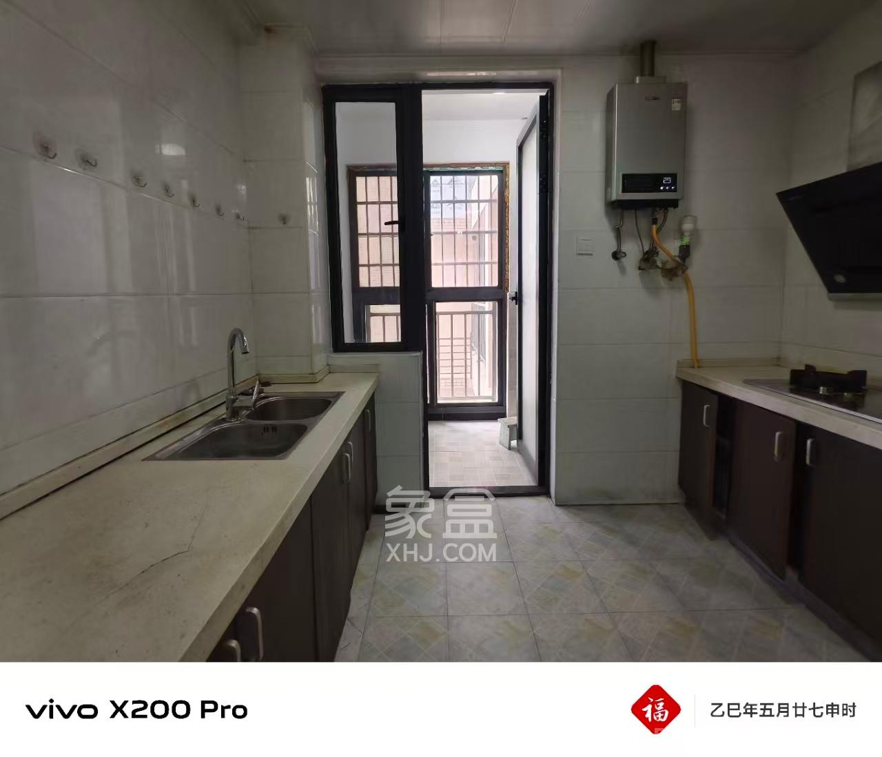 兴旺双铁城 4室2厅2卫 3000.0元/月 兴旺双铁城 4室2厅2卫 3000.0元/月室内图