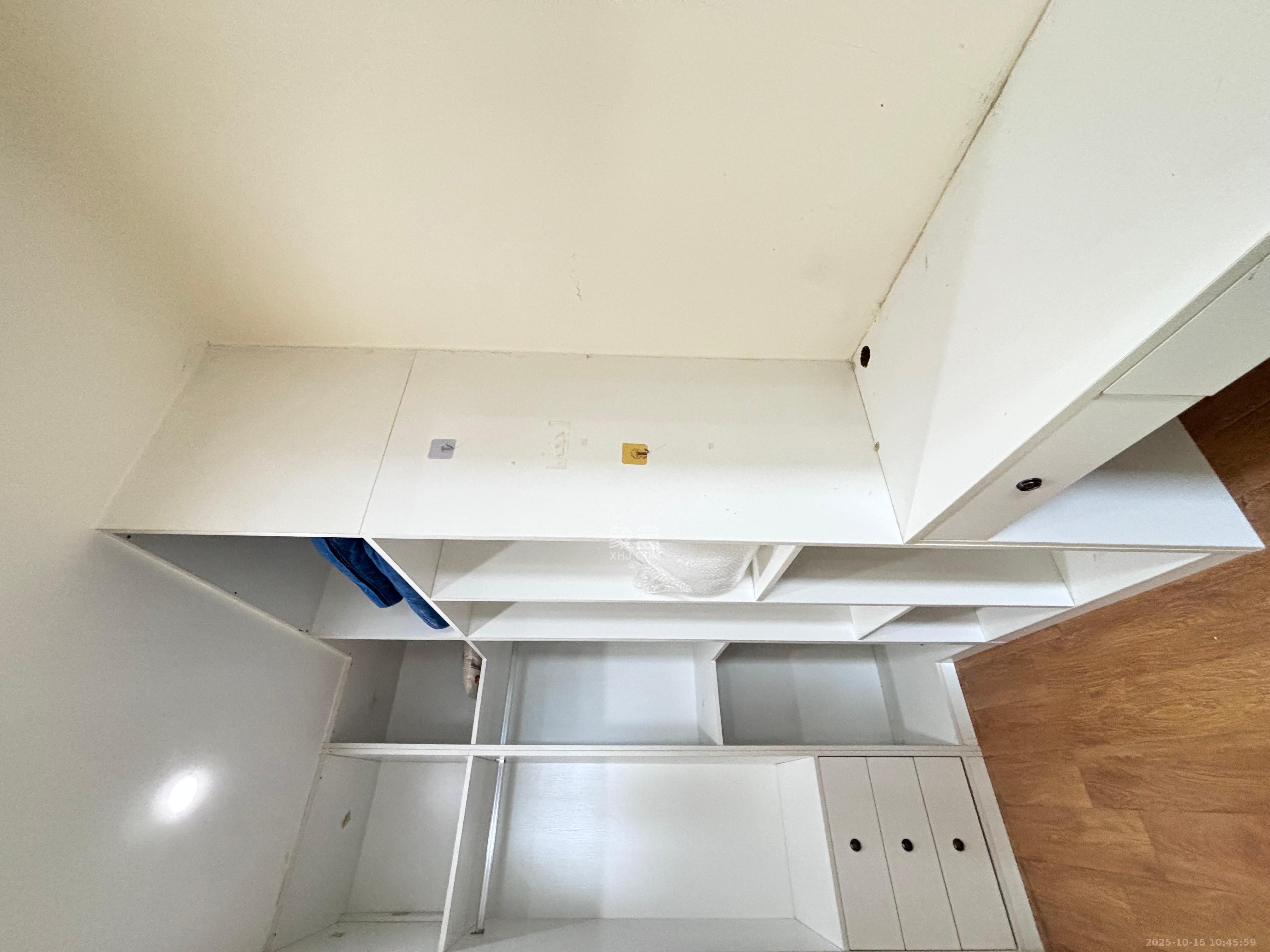 长房半岛蓝湾（观山月）  1室1厅1卫    1500.0元/月室内图