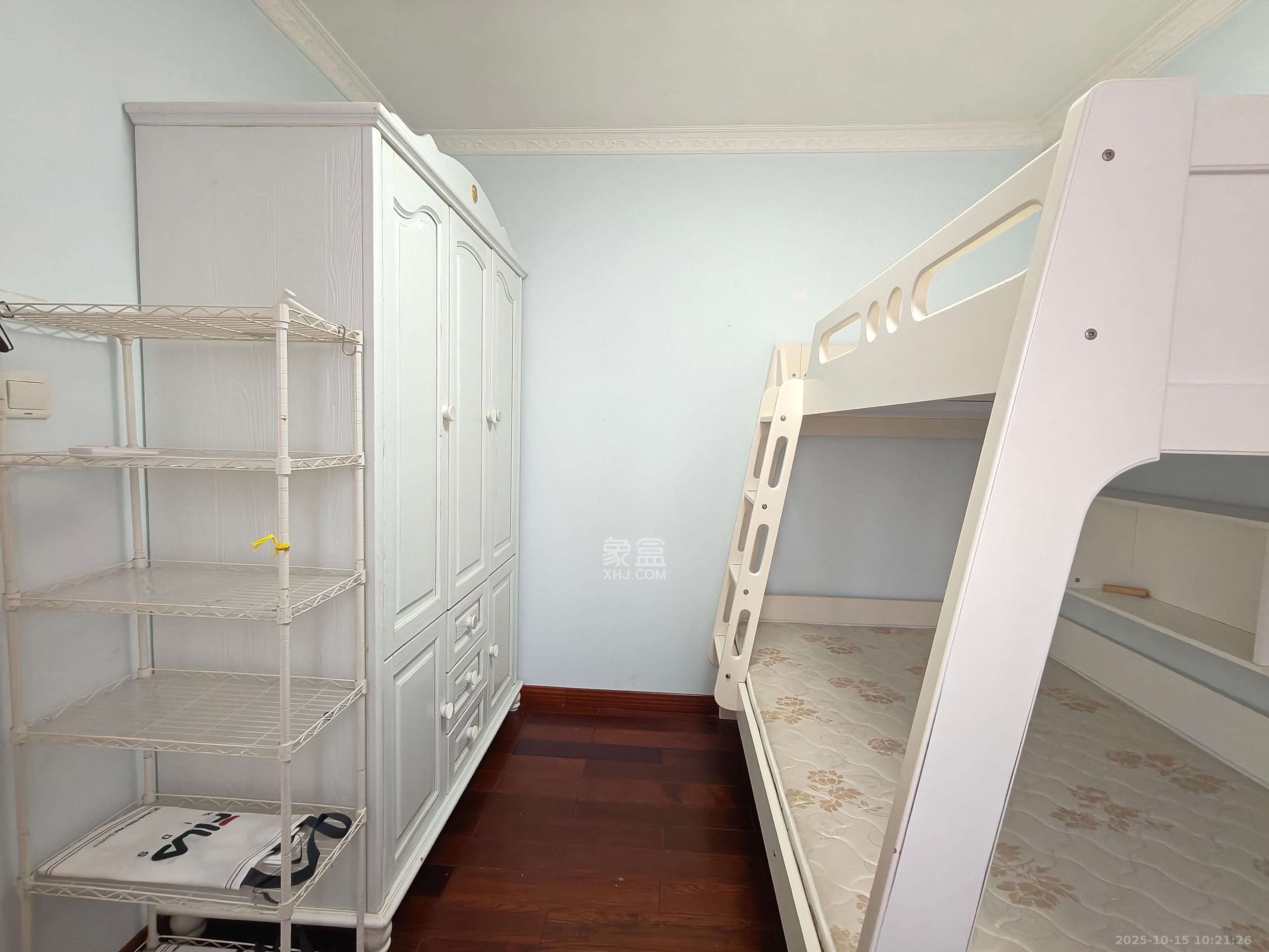 城市花园 3室2厅2卫 3500.0元/月 城市花园 3室2厅2卫 3500.0元/月室内图