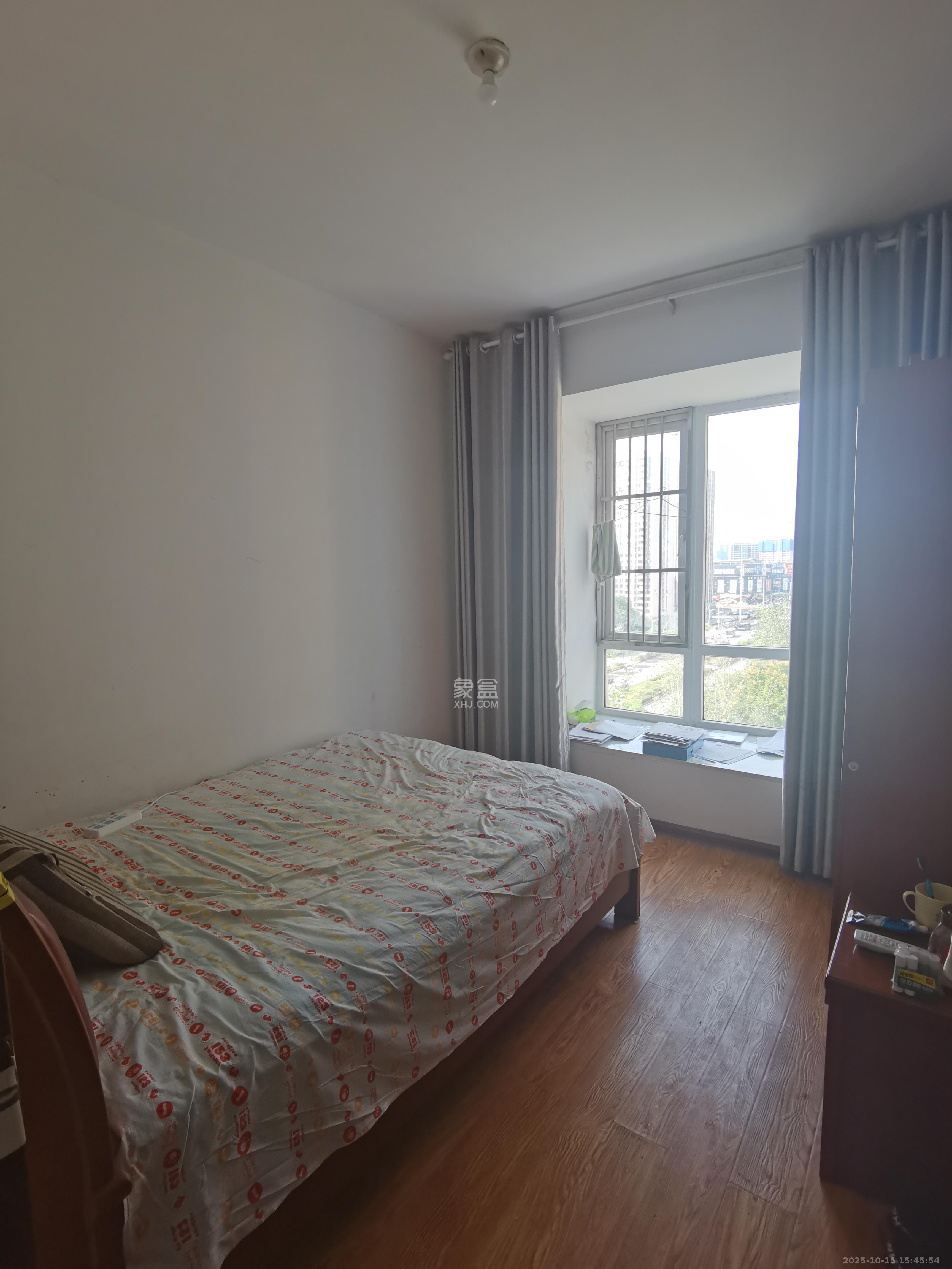 嘉华城（一期）  4室2厅2卫    2600.0元/月室内图