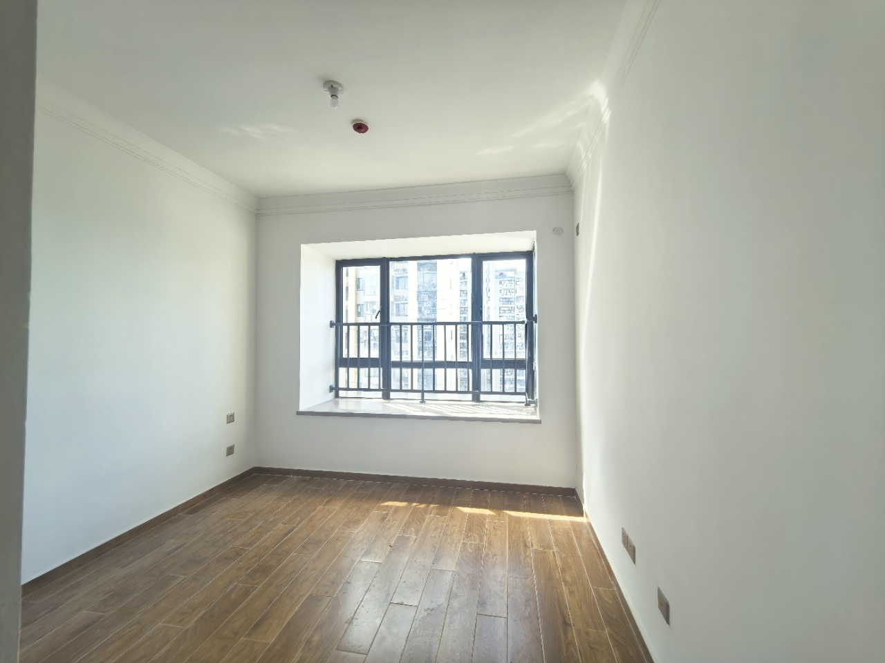 星华海岸城三期 3室2厅2卫 178.0万 星华海岸城三期 3室2厅2卫 178.0万室内图