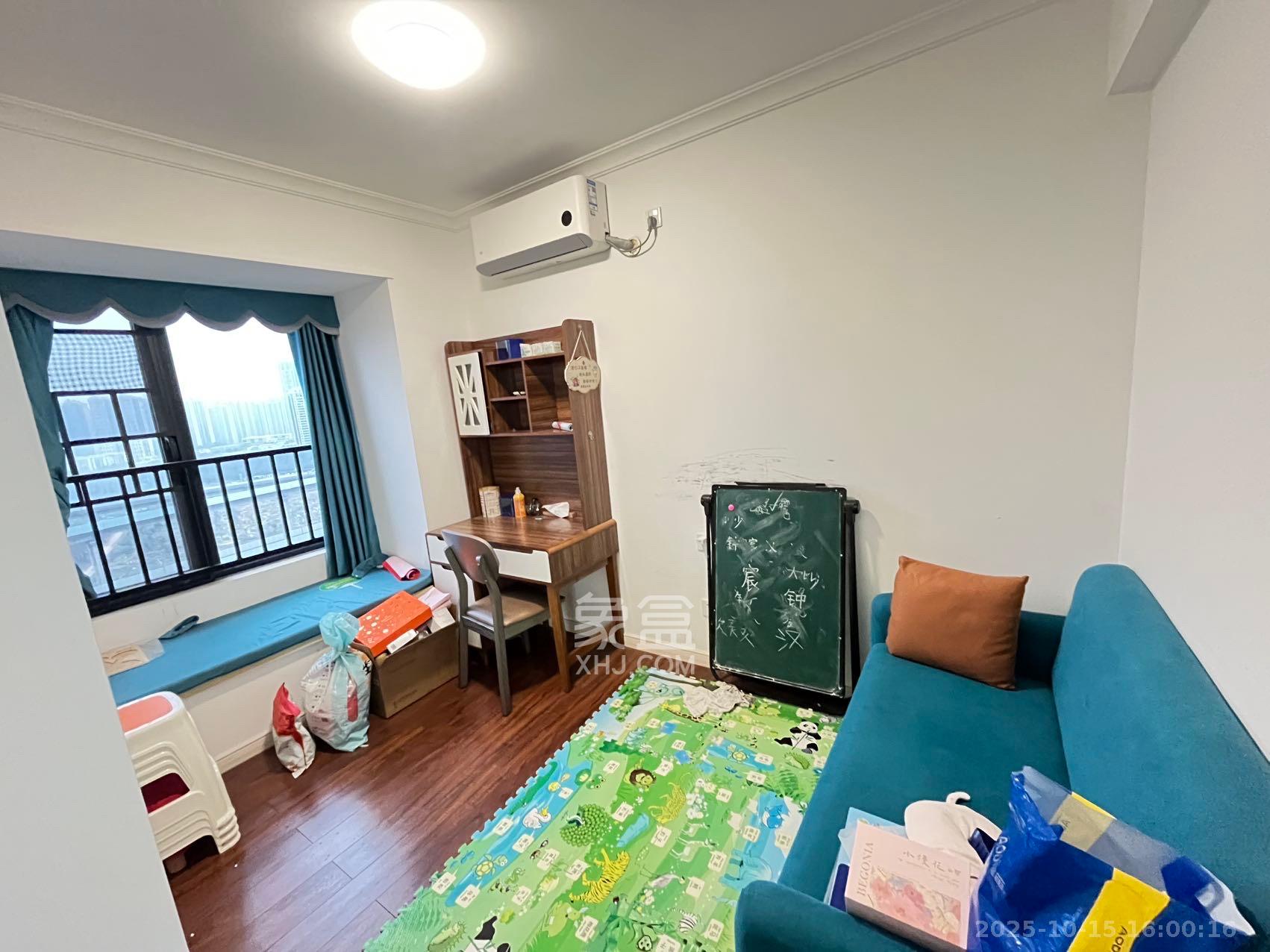 万科魅力之城锋镜里  3室2厅2卫    2400.0元/月 万科魅力之城锋镜里  3室2厅2卫    2400.0元/月室内图