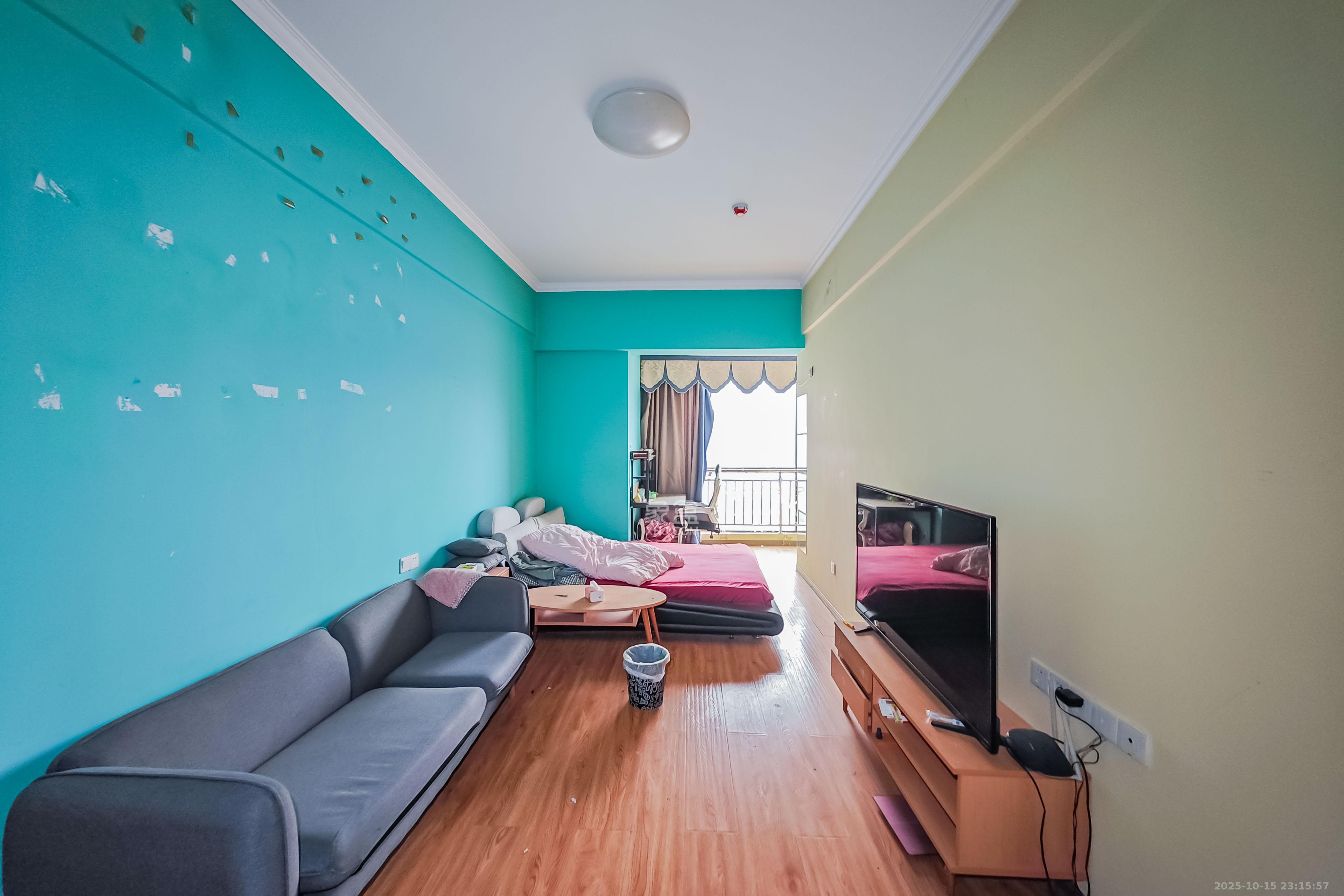 乐尚城 1室1厅1卫 18.0万 乐尚城 1室1厅1卫 18.0万客厅