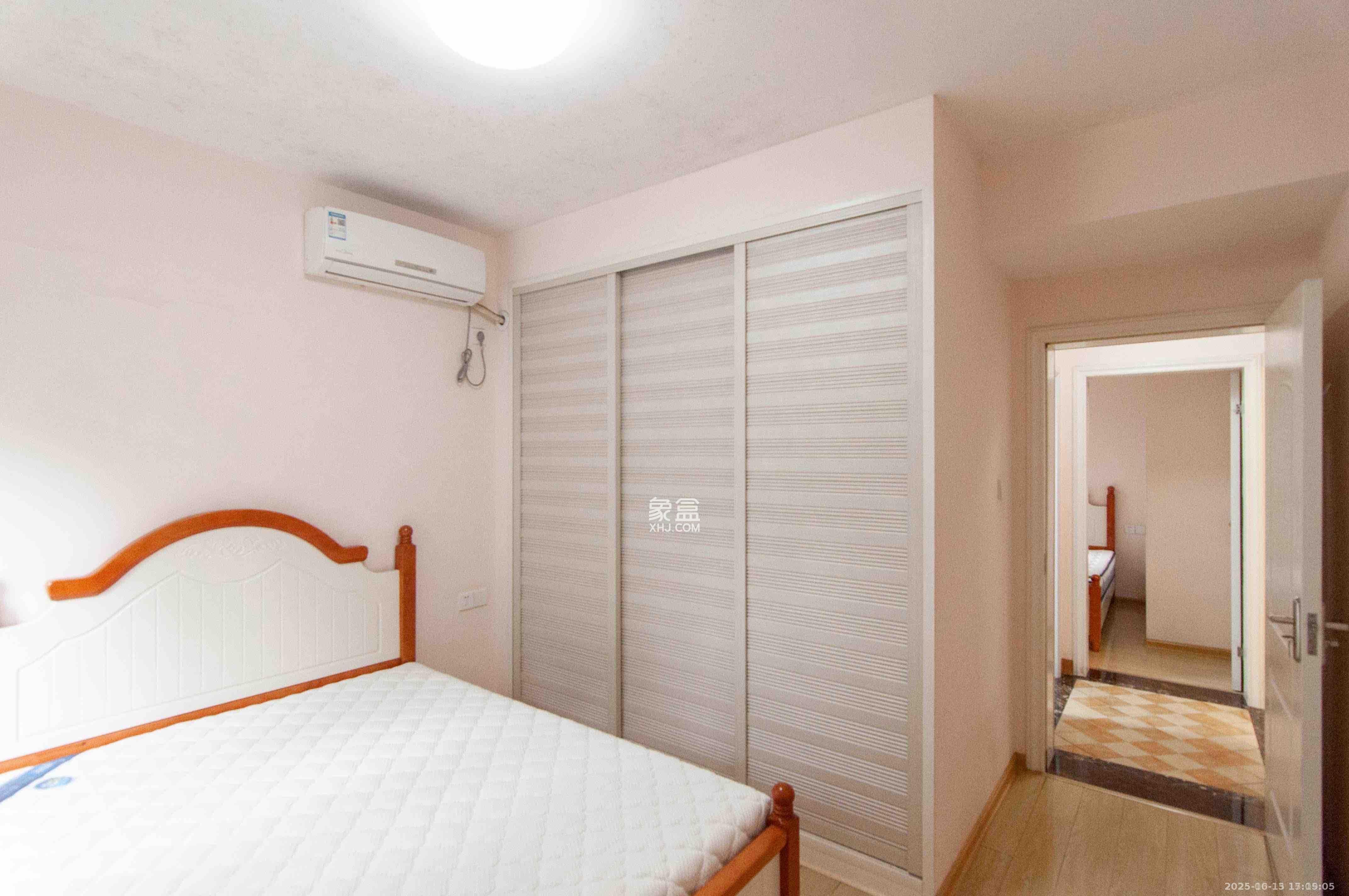 中海梅溪湖壹号  3室2厅1卫    2600.0元/月室内图