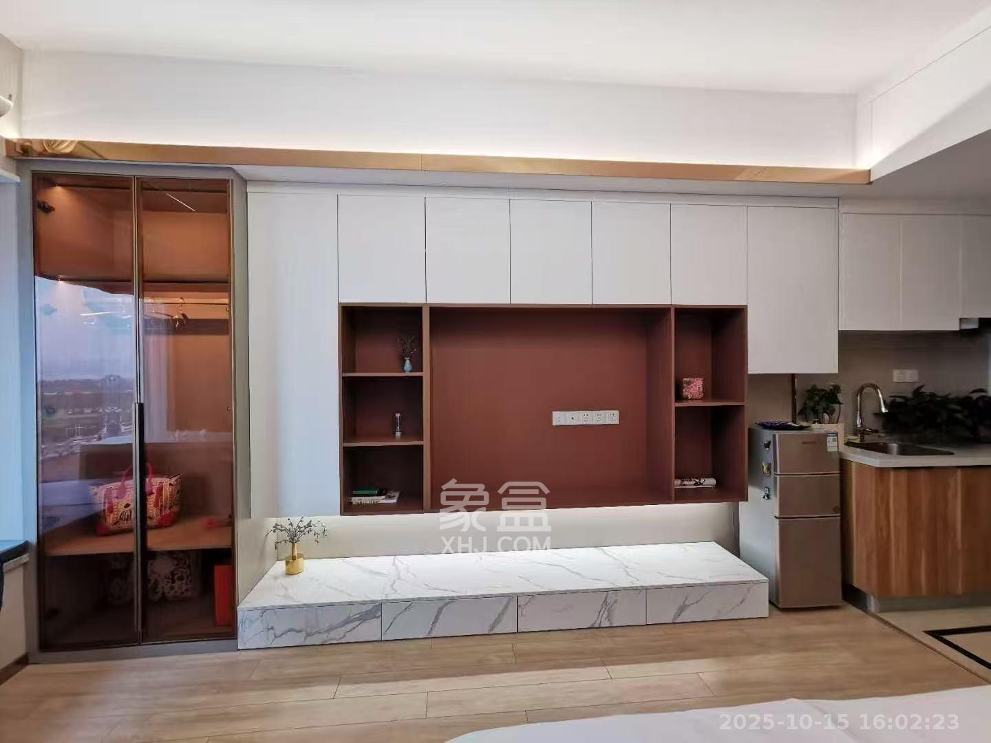 远洋外滩壹号  1室1厅1卫    2300.0元/月室内图