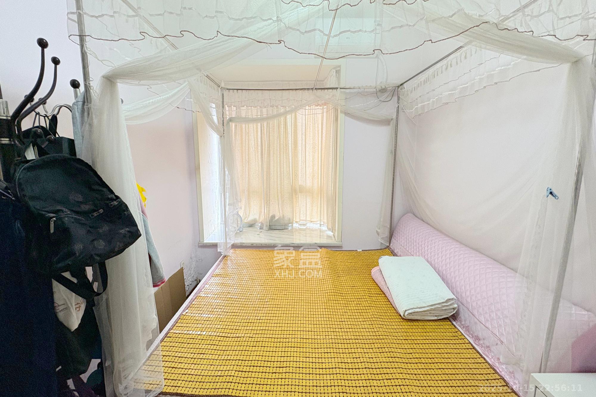 芙蓉区国土局单位房  4室2厅3卫    216.0万其他