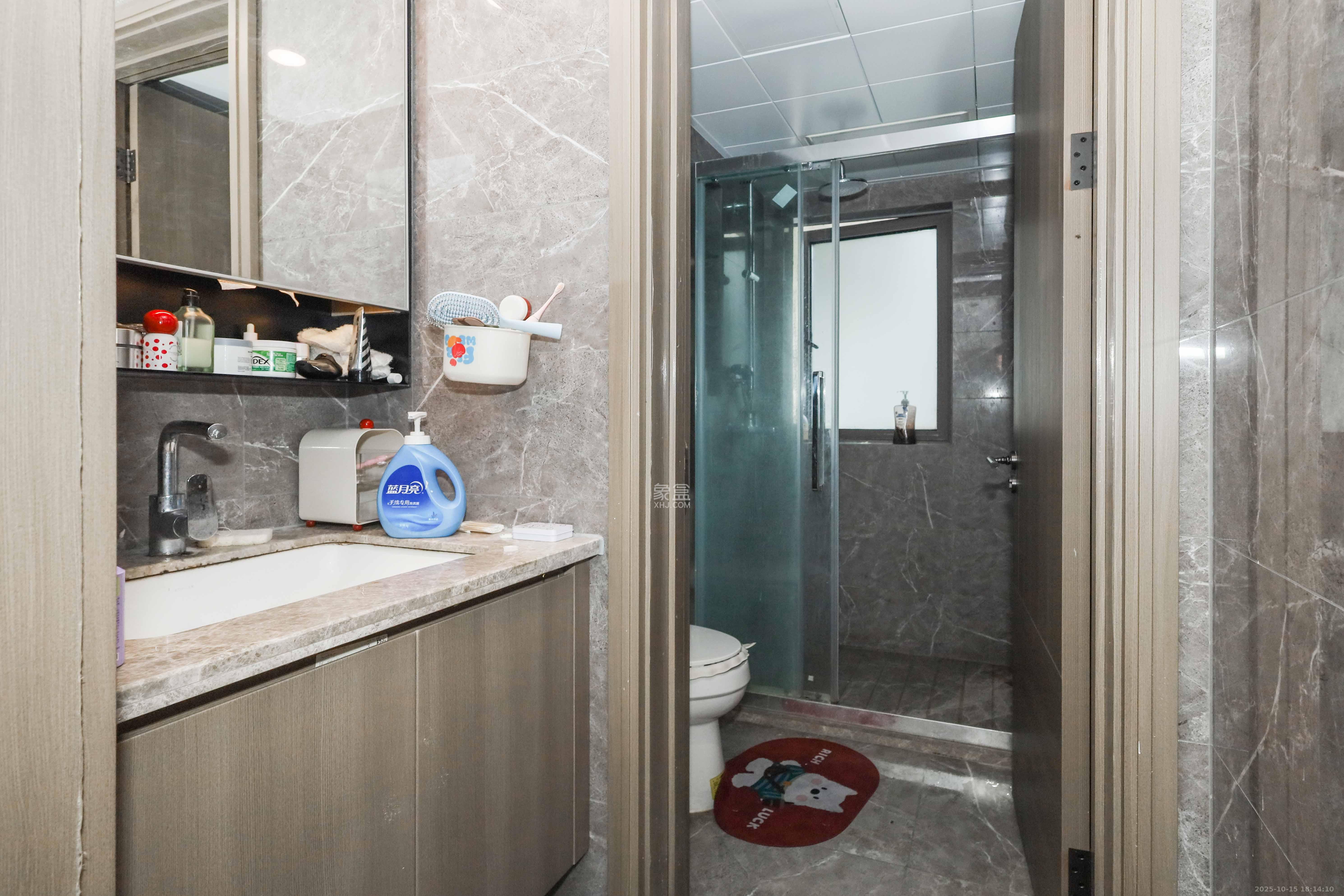 长沙溪山悦  3室2厅2卫    88.0万 长沙溪山悦  3室2厅2卫    88.0万卫生间