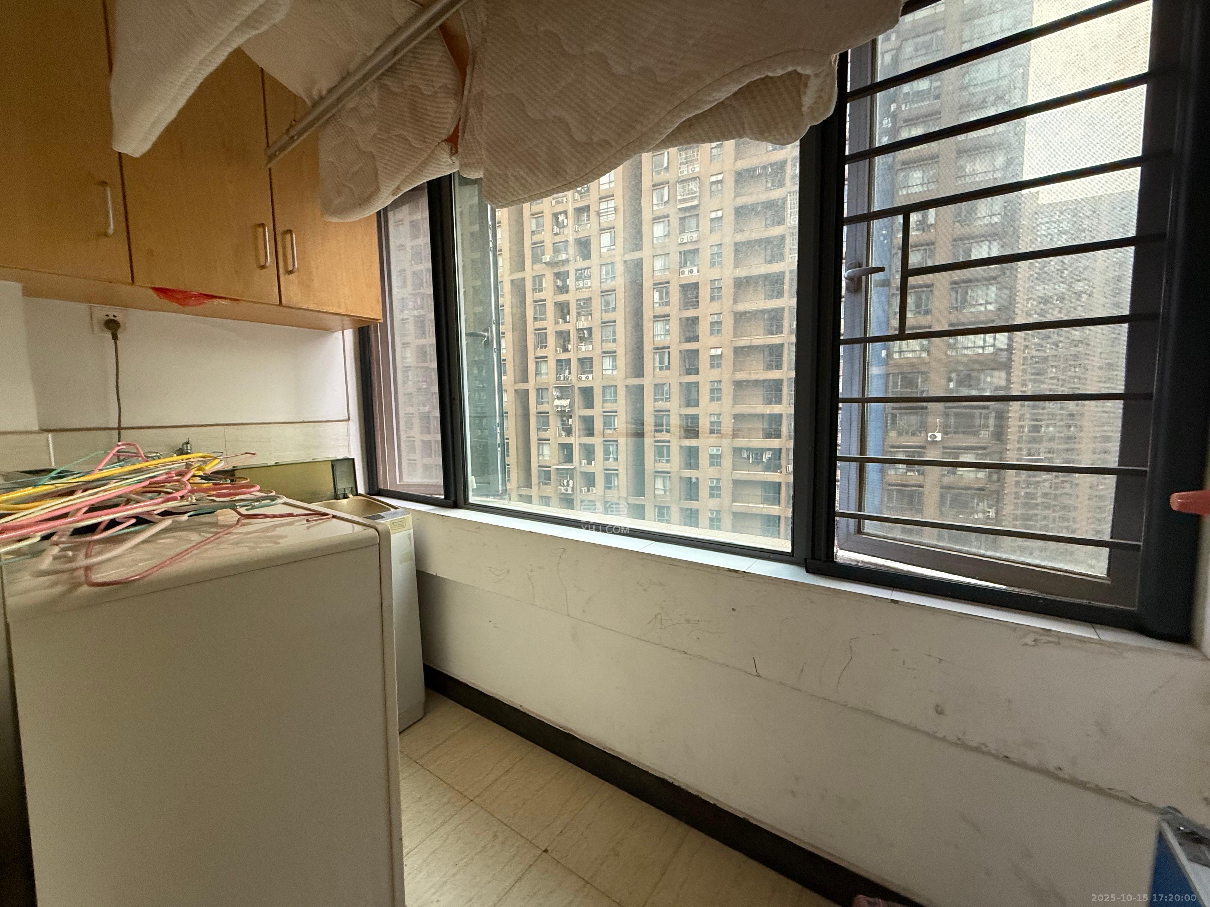 万博汇  2室1厅1卫    1700.0元/月室内图