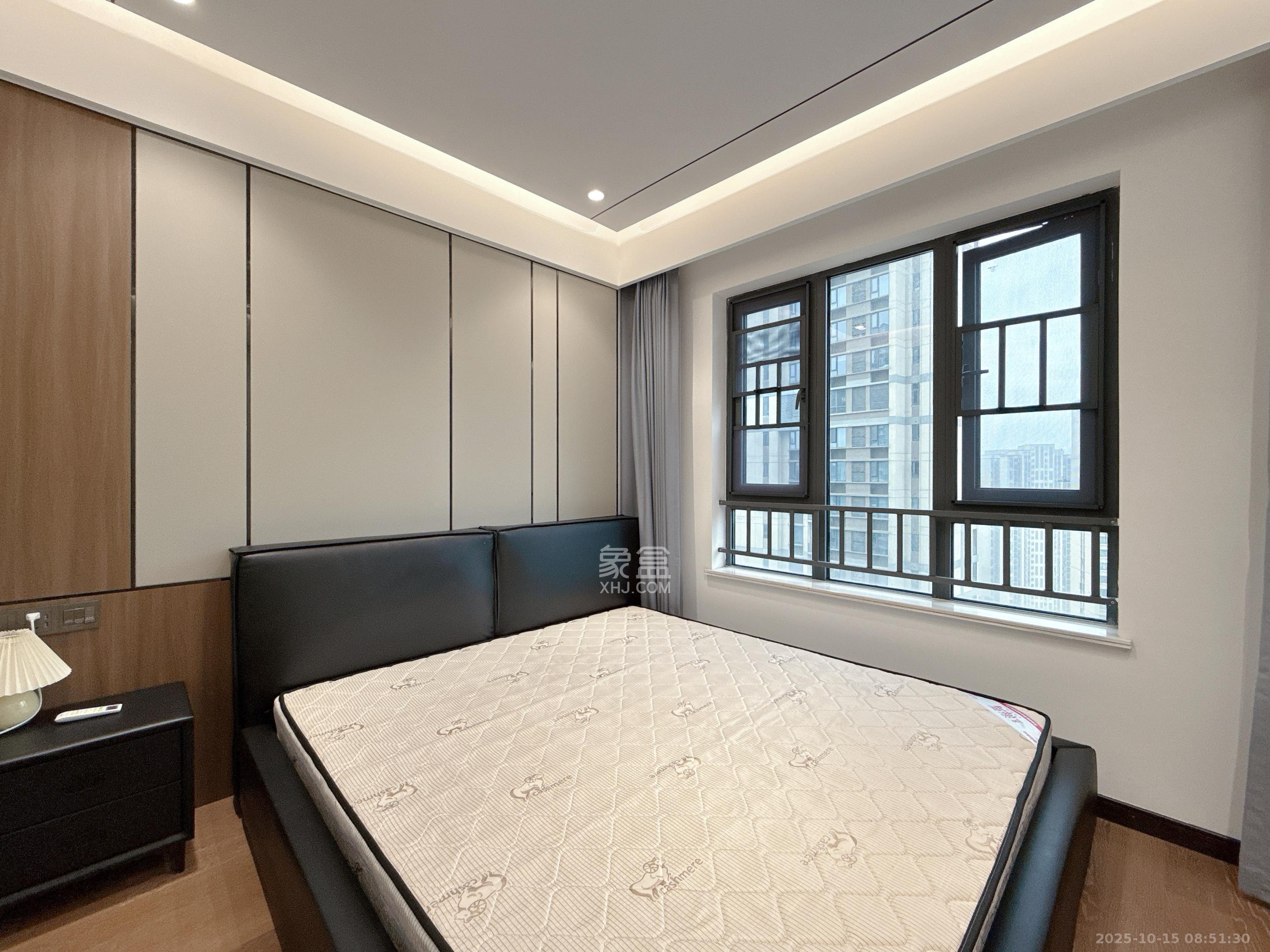 卓越中寰  3室2厅2卫    5000.0元/月室内图