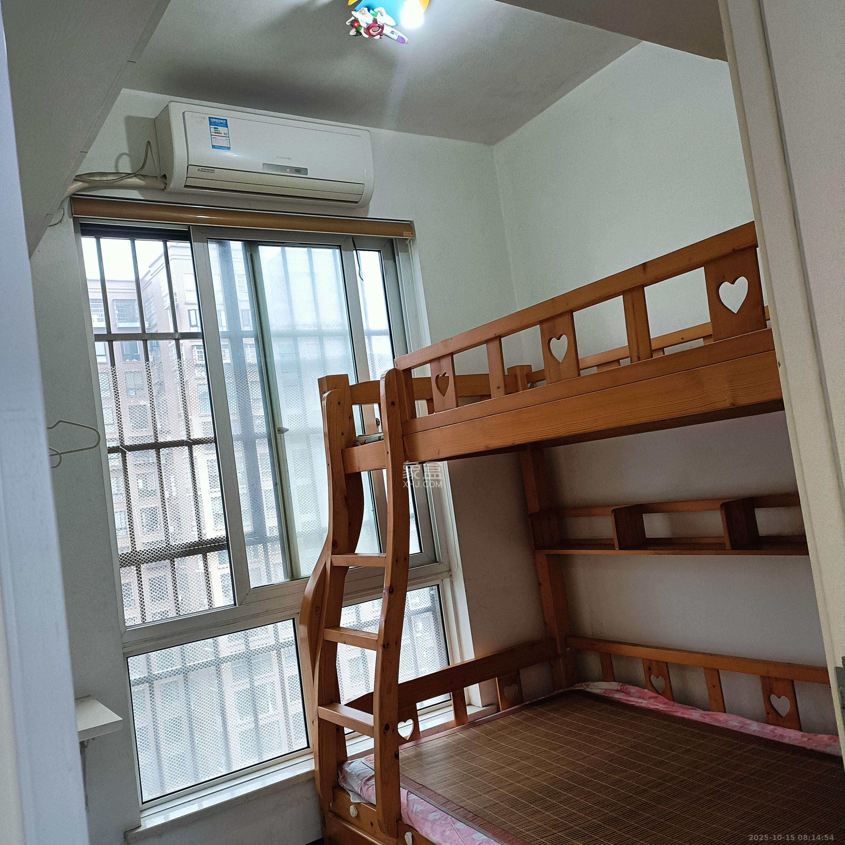 鑫科明珠  2室2厅1卫    2300.0元/月室内图