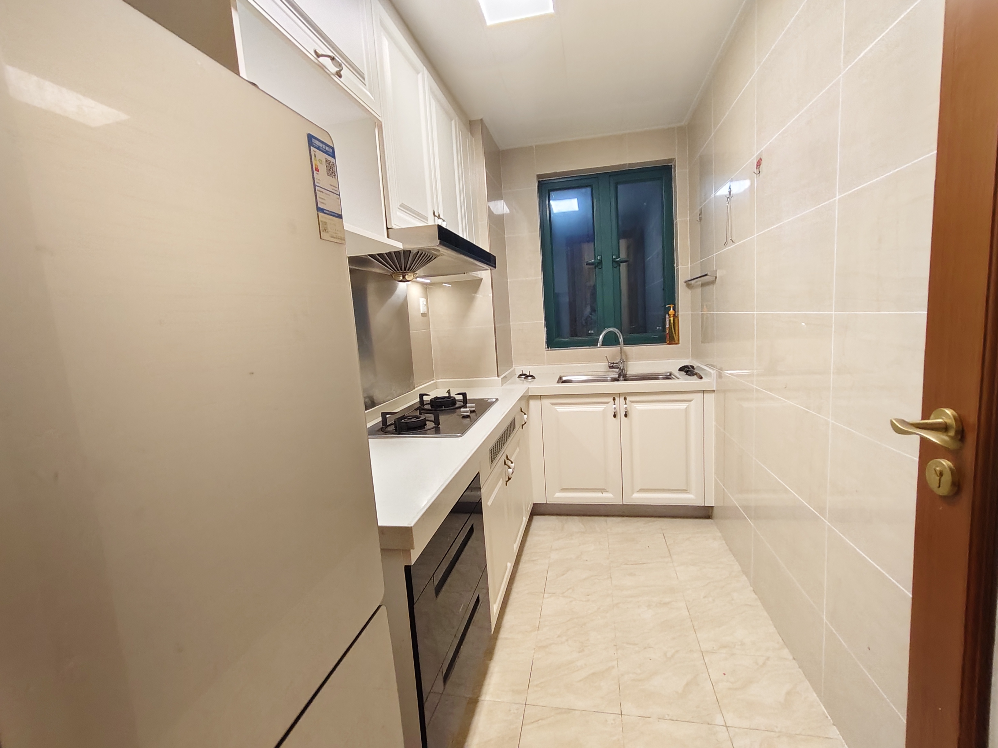 恒大绿洲  3室2厅2卫    1800.0元/月室内图