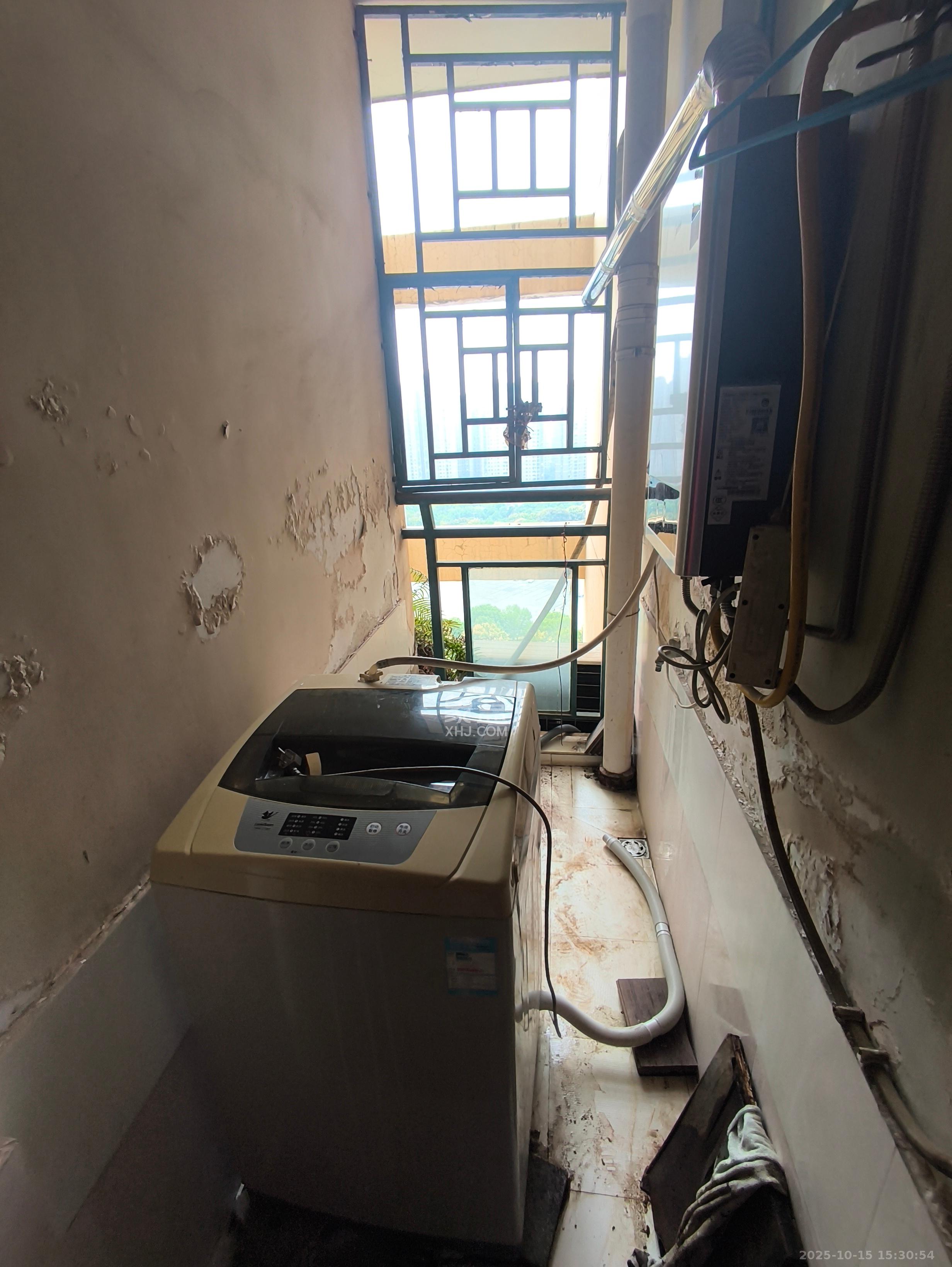 建鑫国际一期 1室2厅1卫 1500.0元/月 建鑫国际一期 1室2厅1卫 1500.0元/月室内图