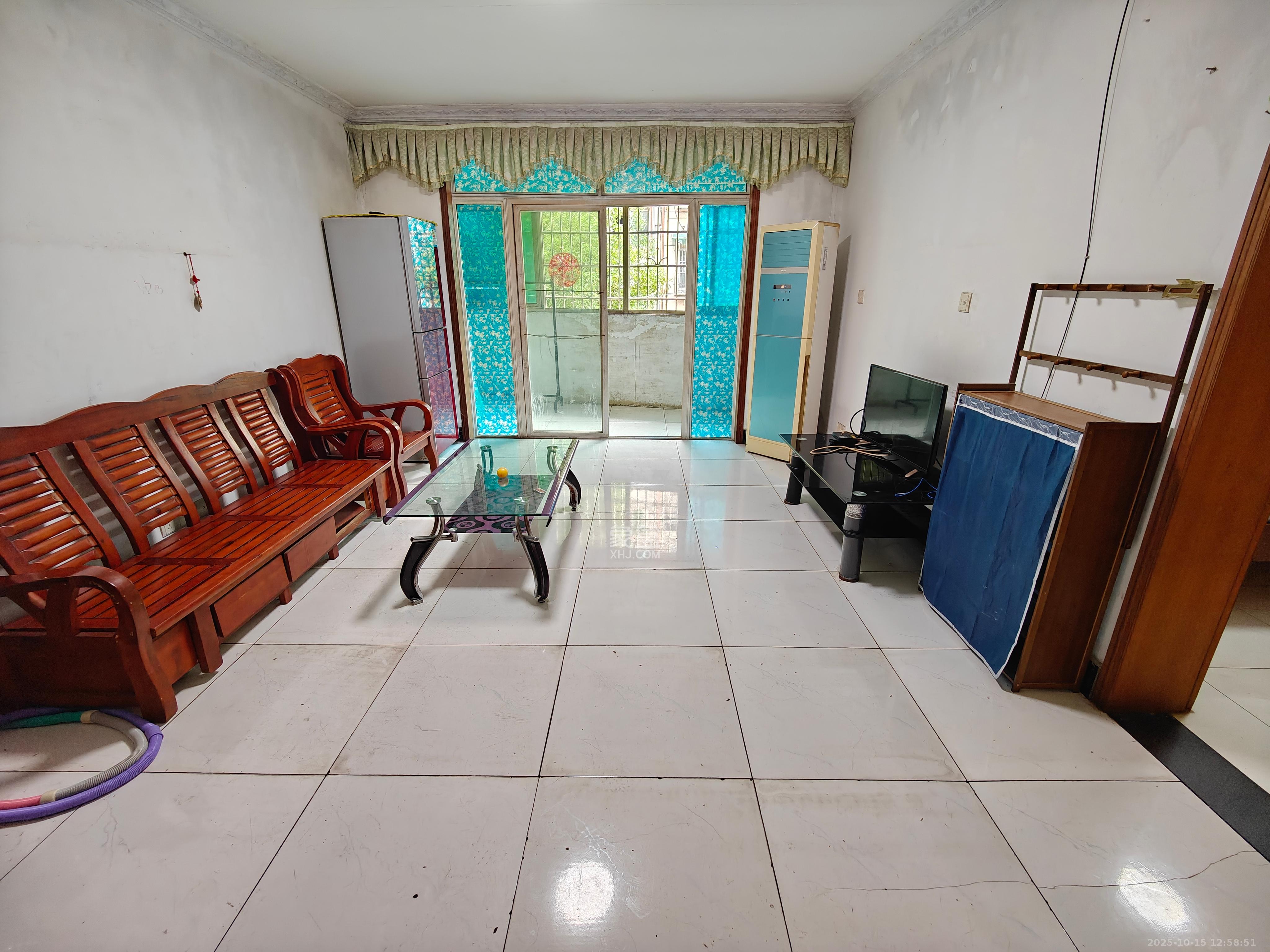 老灯泡厂宿舍(啤酒厂宿舍) 2室2厅1卫 1650.0元/月 老灯泡厂宿舍(啤酒厂宿舍) 2室2厅1卫 1650.0元/月室内图