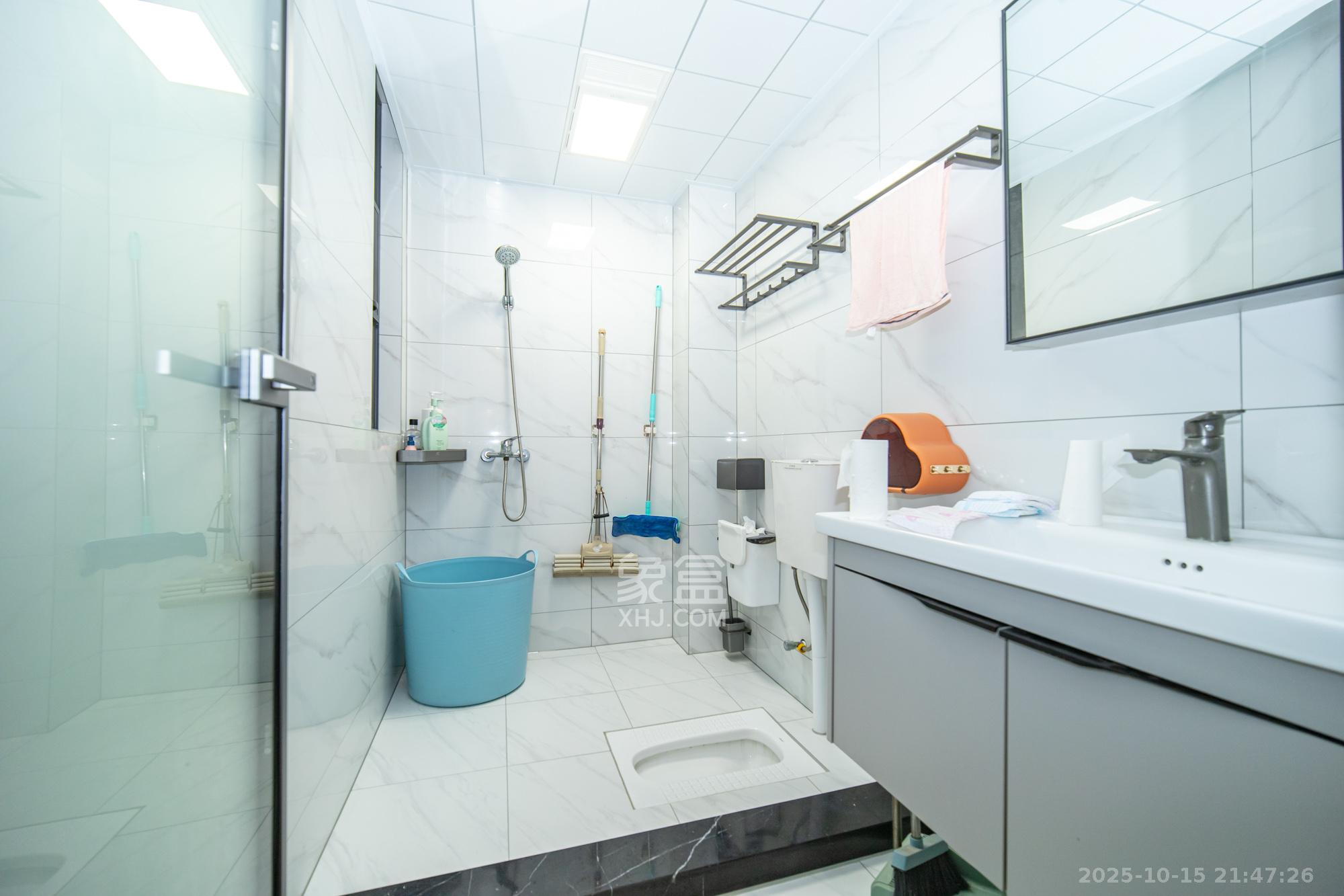 金辉优步星樾  3室2厅2卫    76.8万 金辉优步星樾  3室2厅2卫    76.8万卫生间