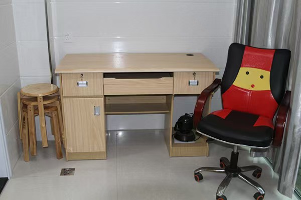 鹏利广场  1室1厅1卫    1200.0元/月室内图