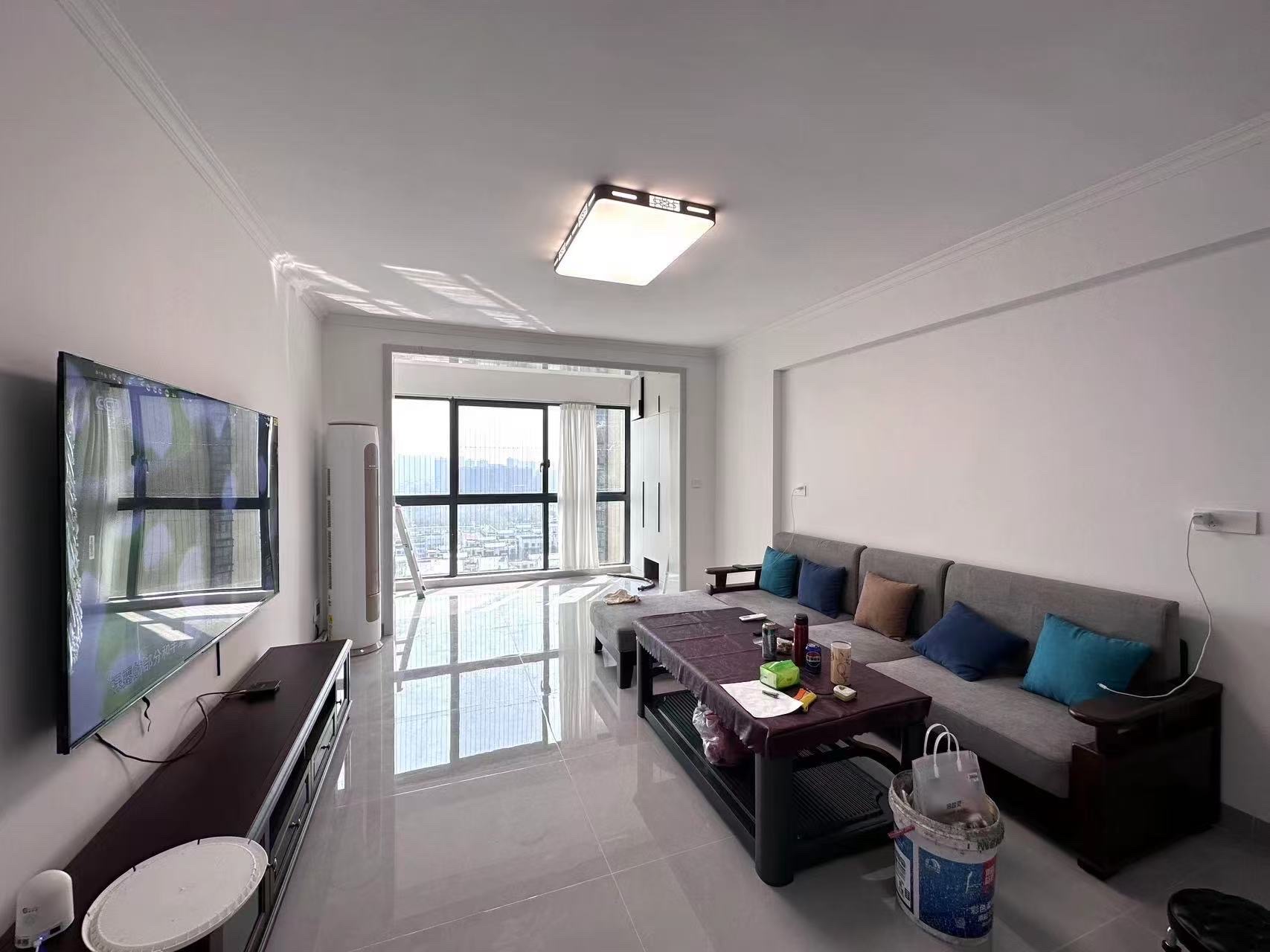 金钟大雁城  3室2厅2卫    3200.0元/月室内图